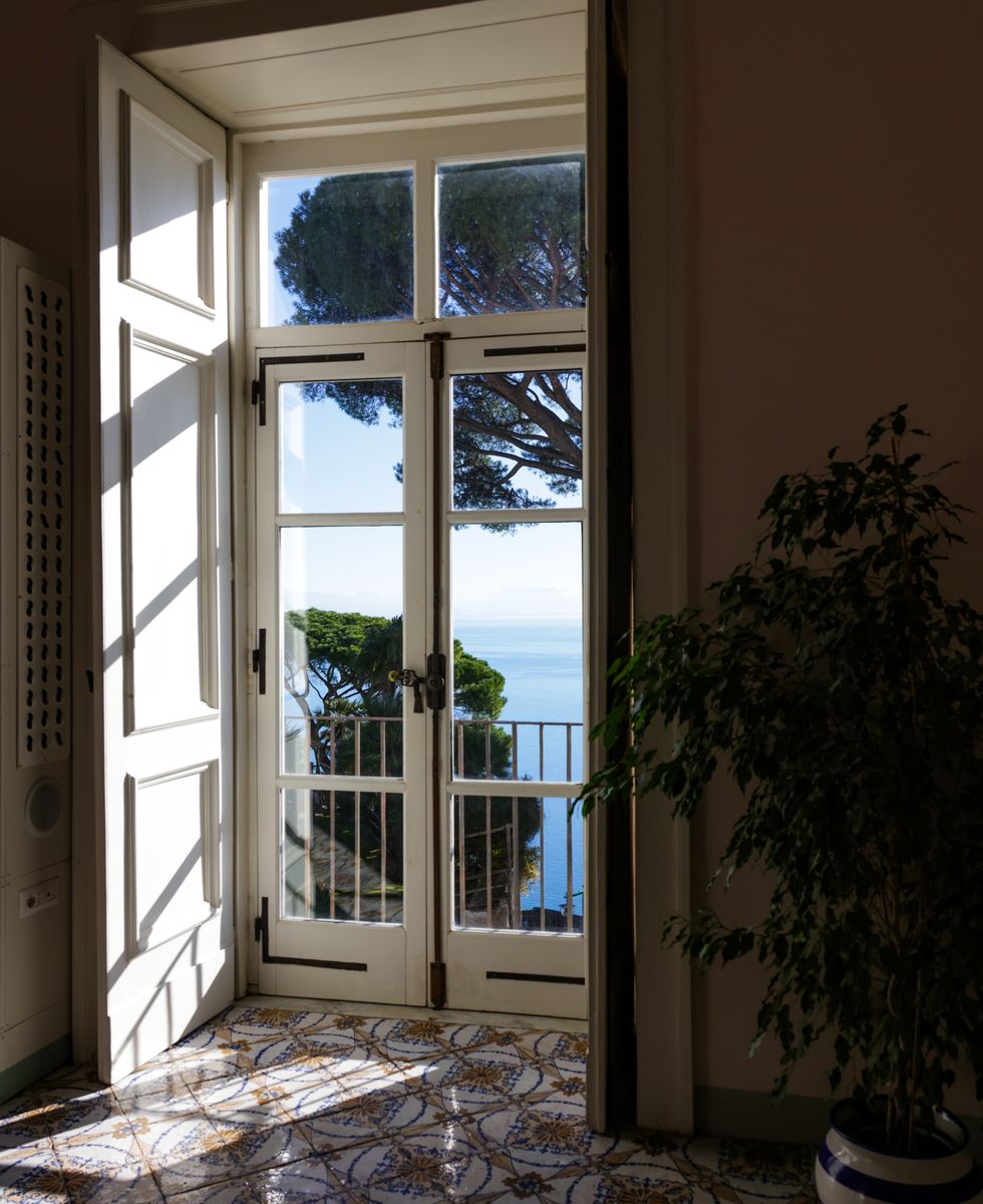 Villa mediterránea de lujo con vistas al mar