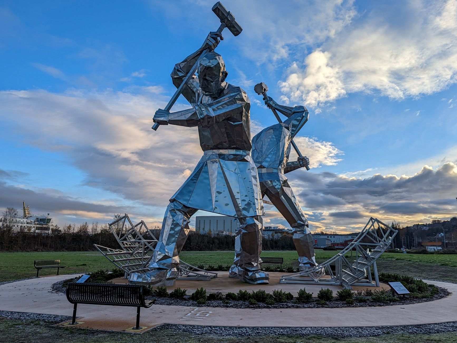 Hammering Man