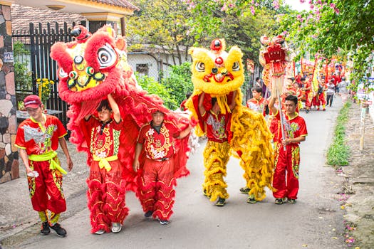 Colorful lion dance during a traditional parade in Thuận An, Vietnam.