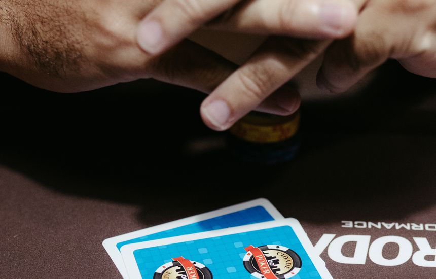 Online Casino: Spielautomaten und Live-Spiele im Überblick