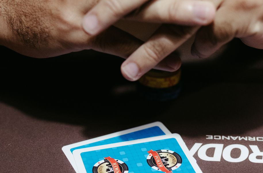 Online Casino: Spielautomaten und Live-Spiele im Überblick