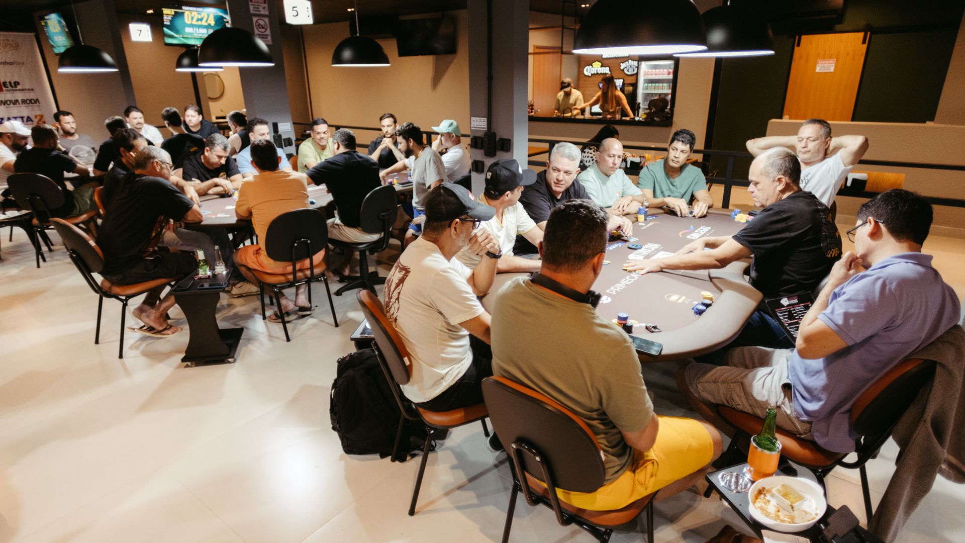 Modafinil for Poker Players: The Ultimate Guide A vibrant poker game with participants intensely focused in a casino setting — modafinil for poker players