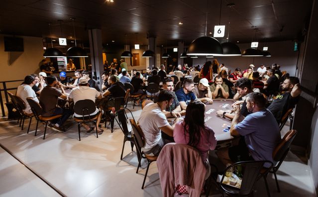Online Casino: Spielautomaten und Live-Spiele im Überblick