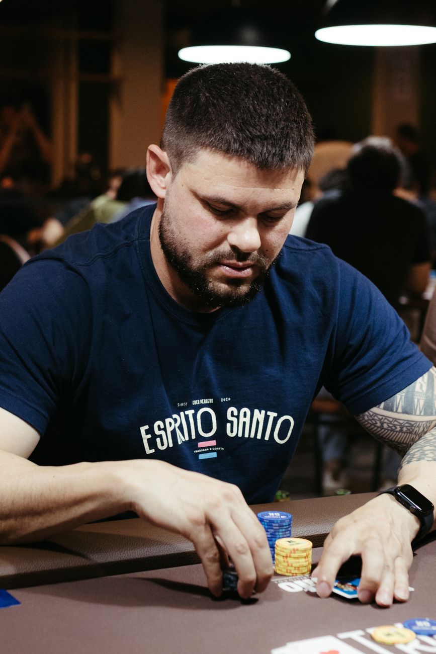 Renan Santos em sabatina: estado de exceção contra criminalidade e críticas ao fim da escala 6x1
