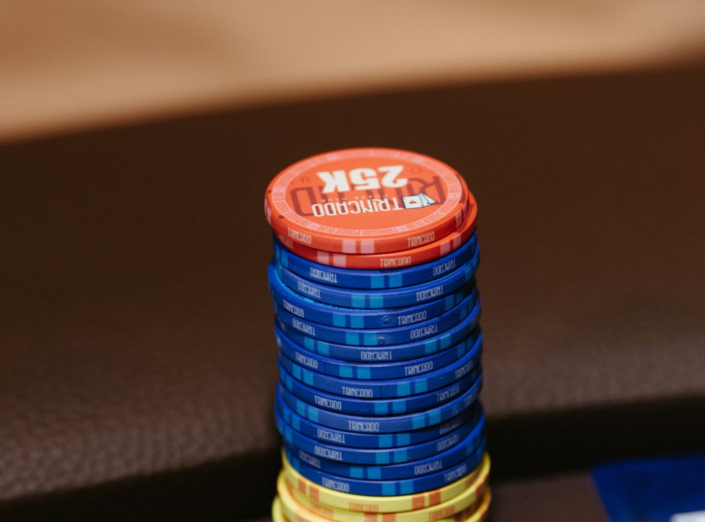 Online Casino: Spielautomaten und Live-Spiele im Überblick