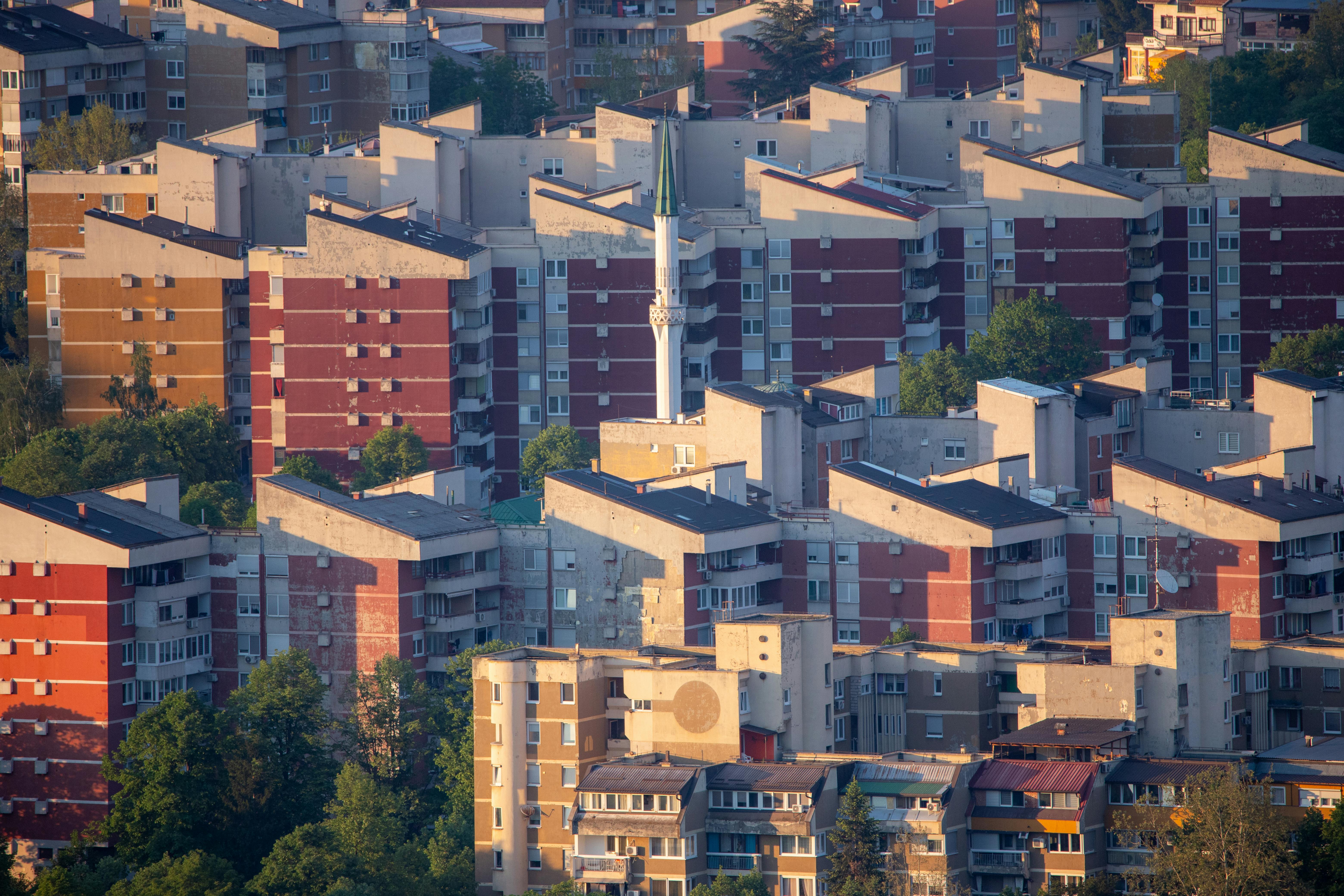 Top-Rated Termite Control in Decatur, Georgia: Cost, Treatment & Tips 2 Termite damage on a wooden beam