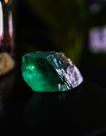 Tsavorit Granat investieren - gruner Edelstein
