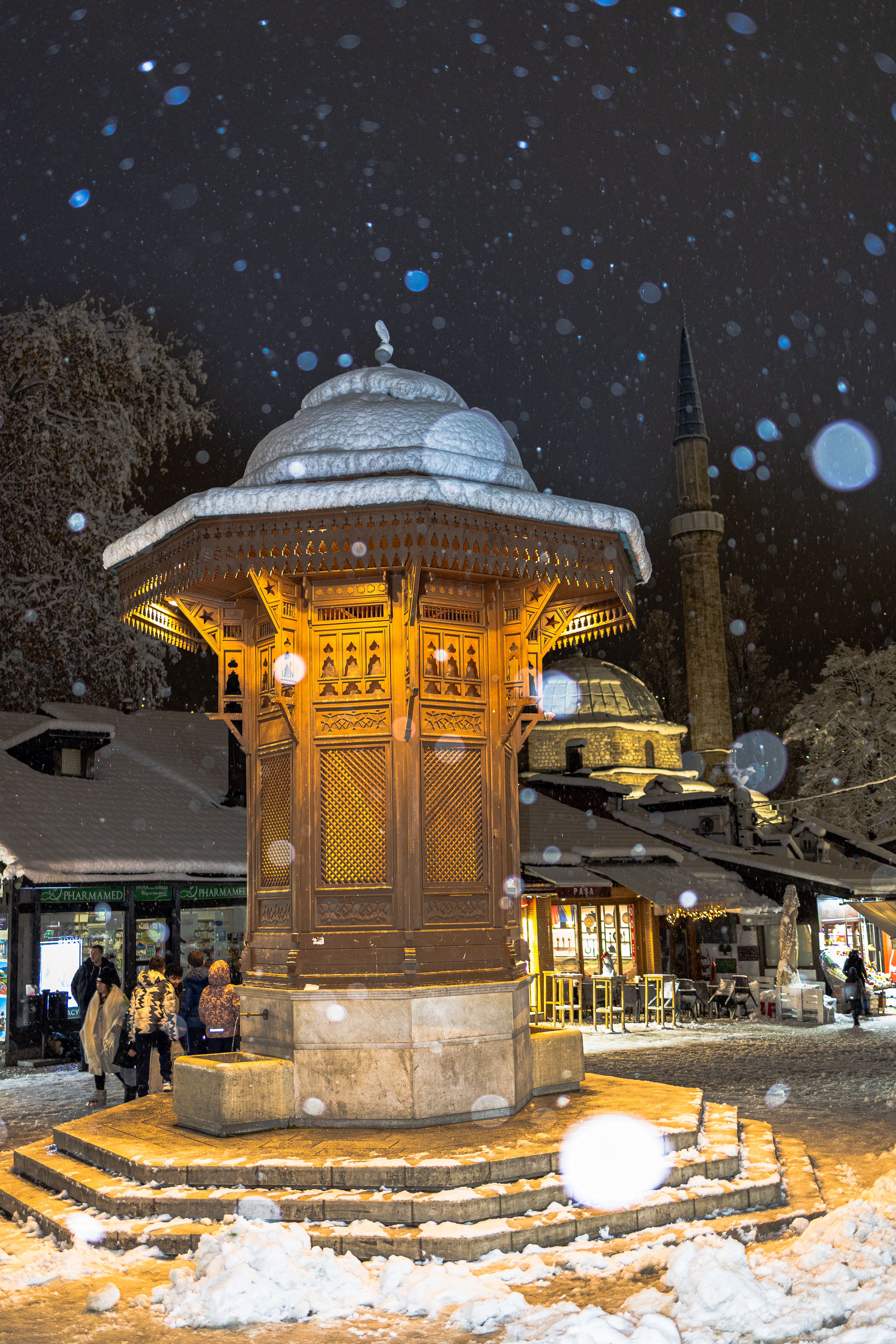 Iconic Sebilj Fountain in Sarajevo at Night · Free Stock Photo