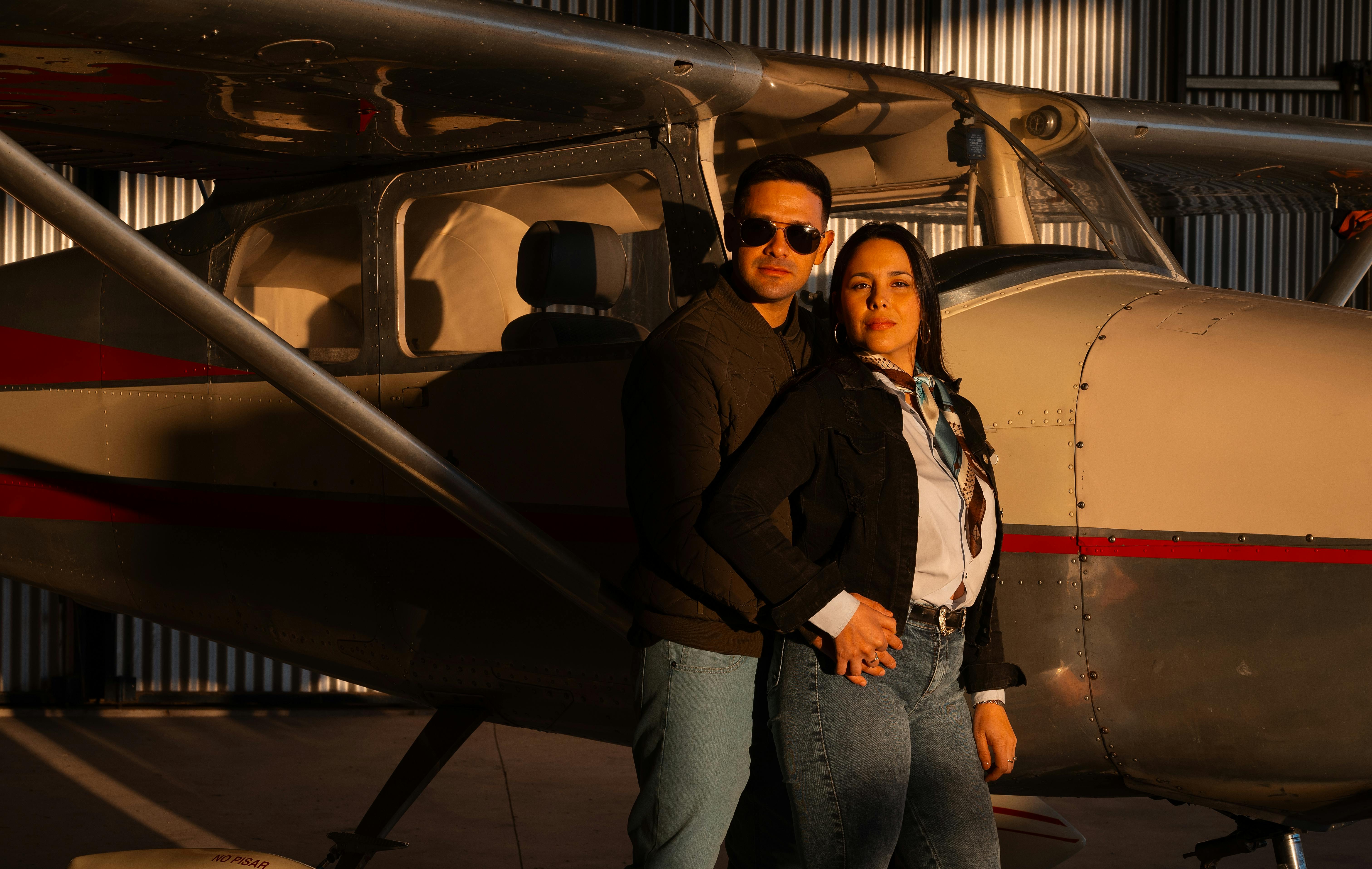 Zadarmo Fotobanka s bezplatnými fotkami na tému bunda, byť spolu, cestovať Fotka z fotobanky