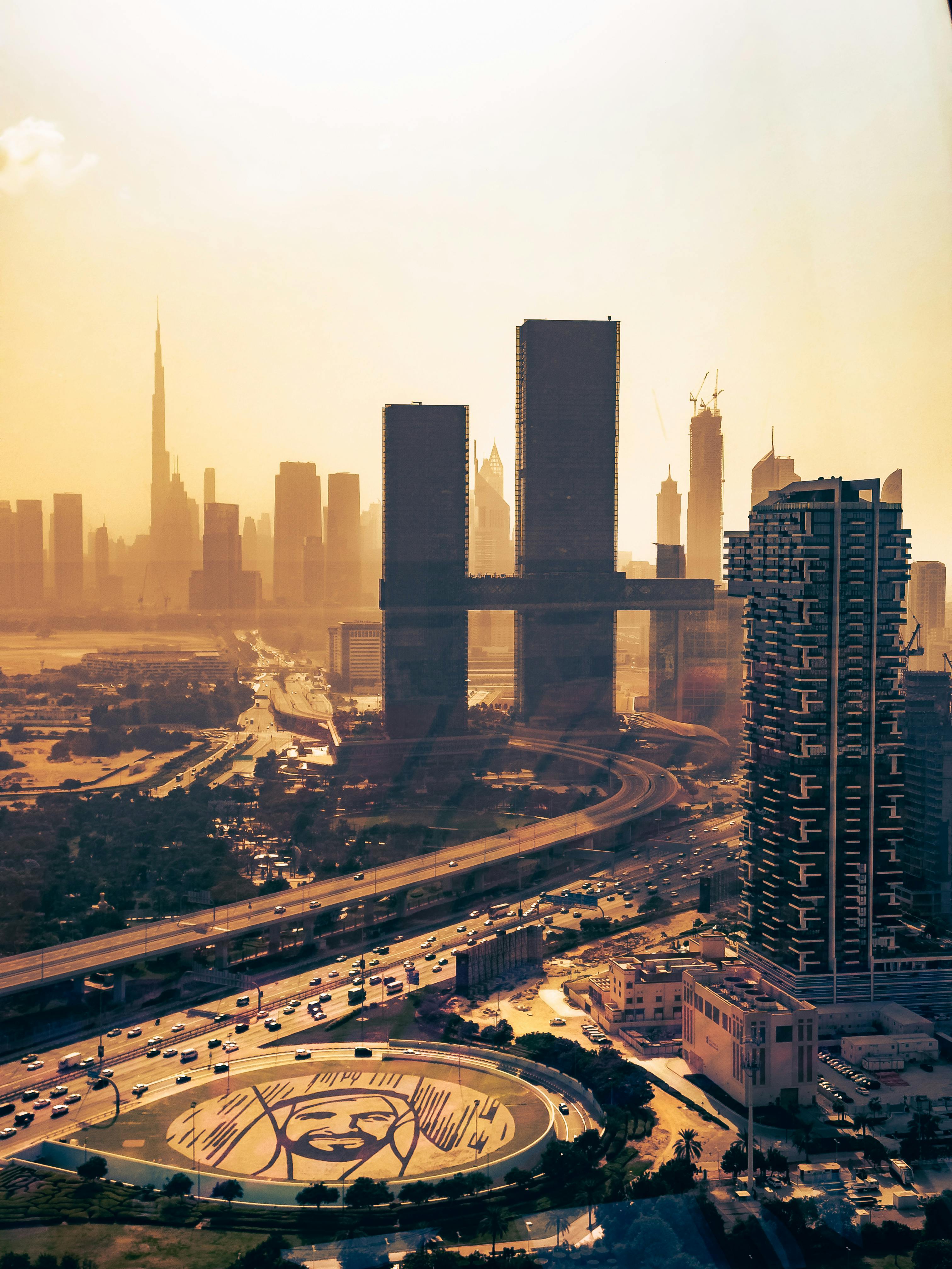 Emiratos Árabes Unidos: RSE que apoya innovación social y transición energética responsable