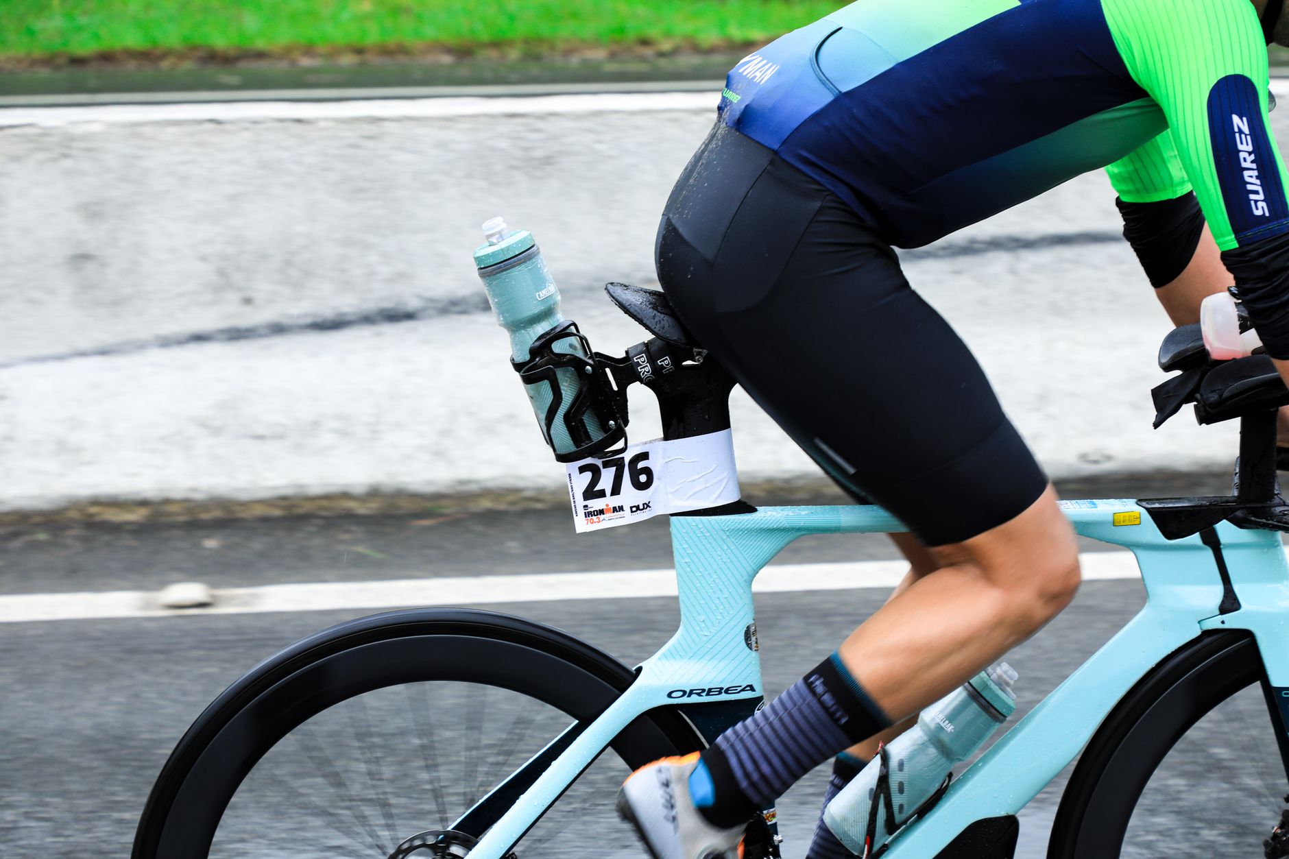 cycling water bottle hydration sports