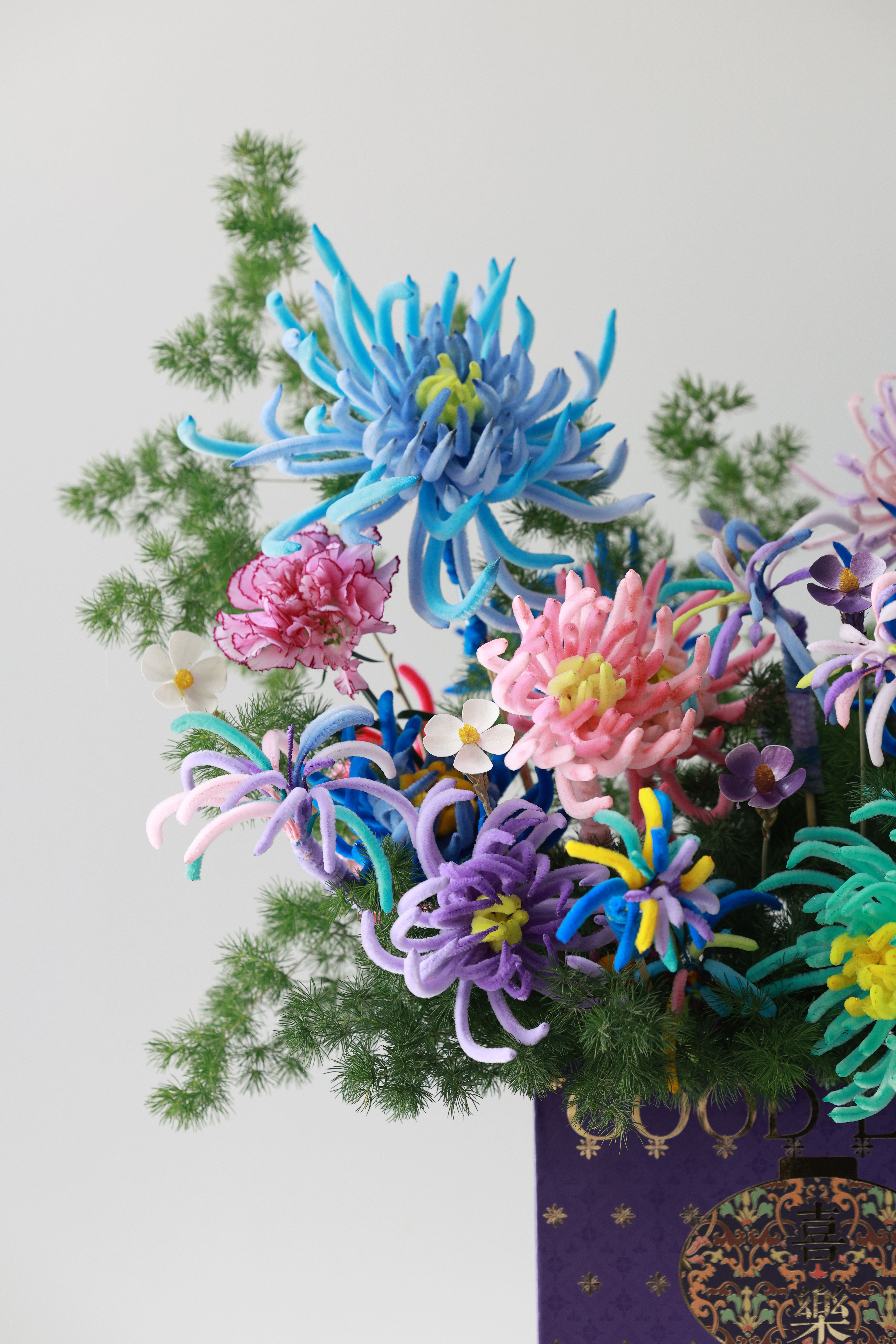 Fuzzy Wire Flower Stand illustrative bouquet photo
