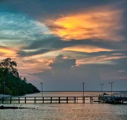 şafakta Dock Fotoğrafı