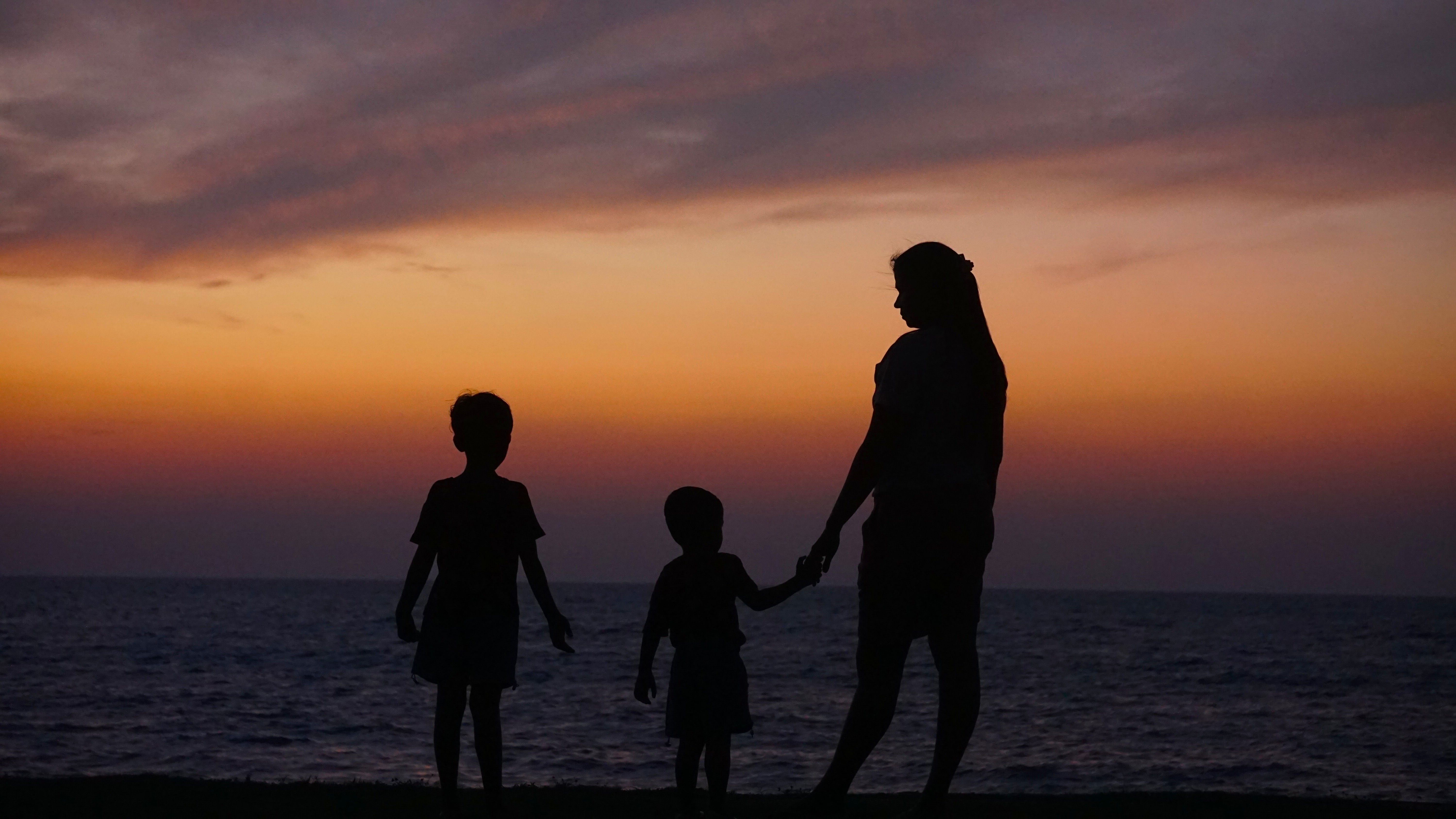 family travel, family traveller live, family travel insurance, family travel tips, family travel hacks, family travel tours, 
