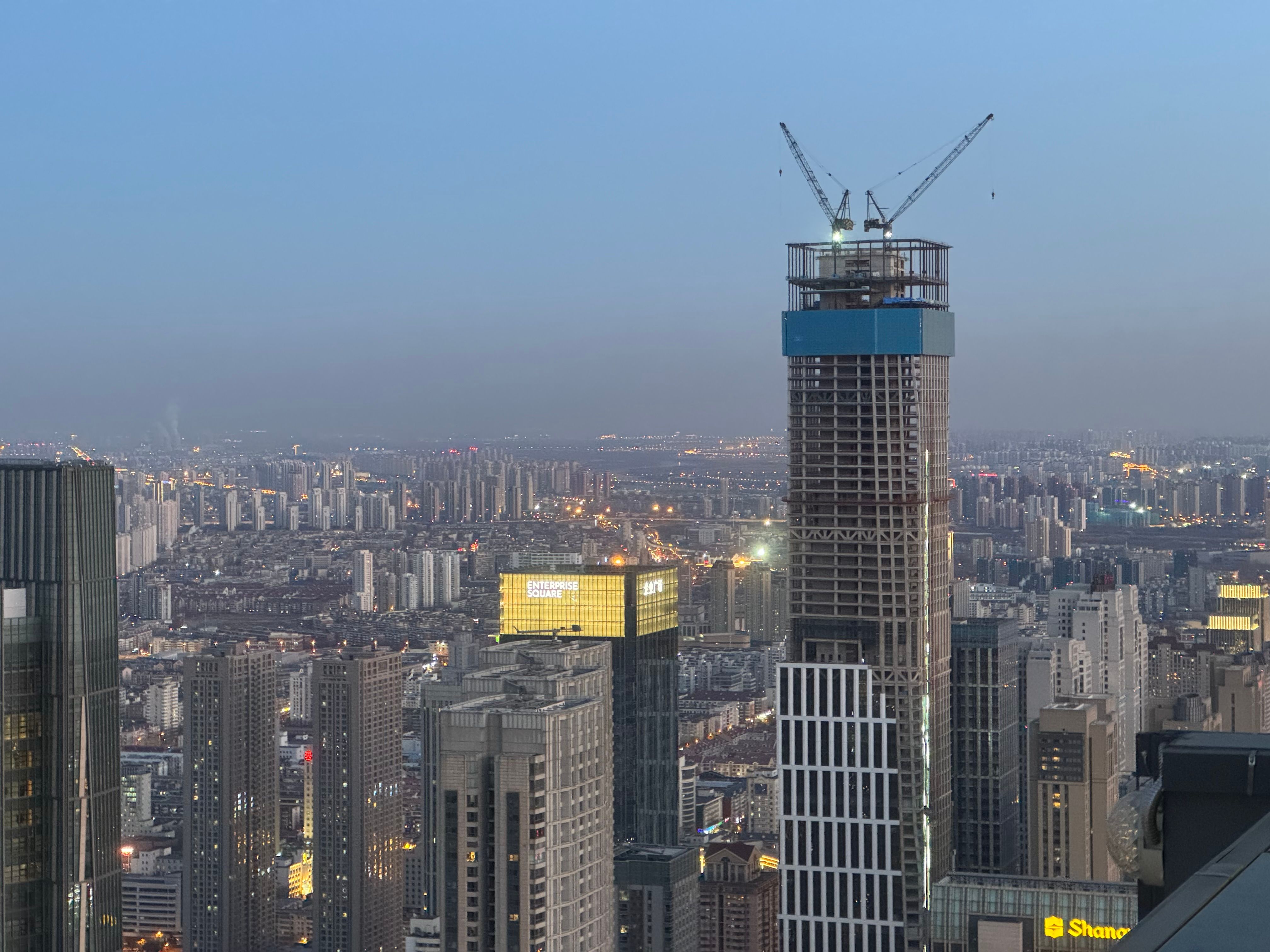 How Big AI Developers are Skirting a Mandate for Training Data Transparency — Photo by Shuaizhi Tian on Pexels