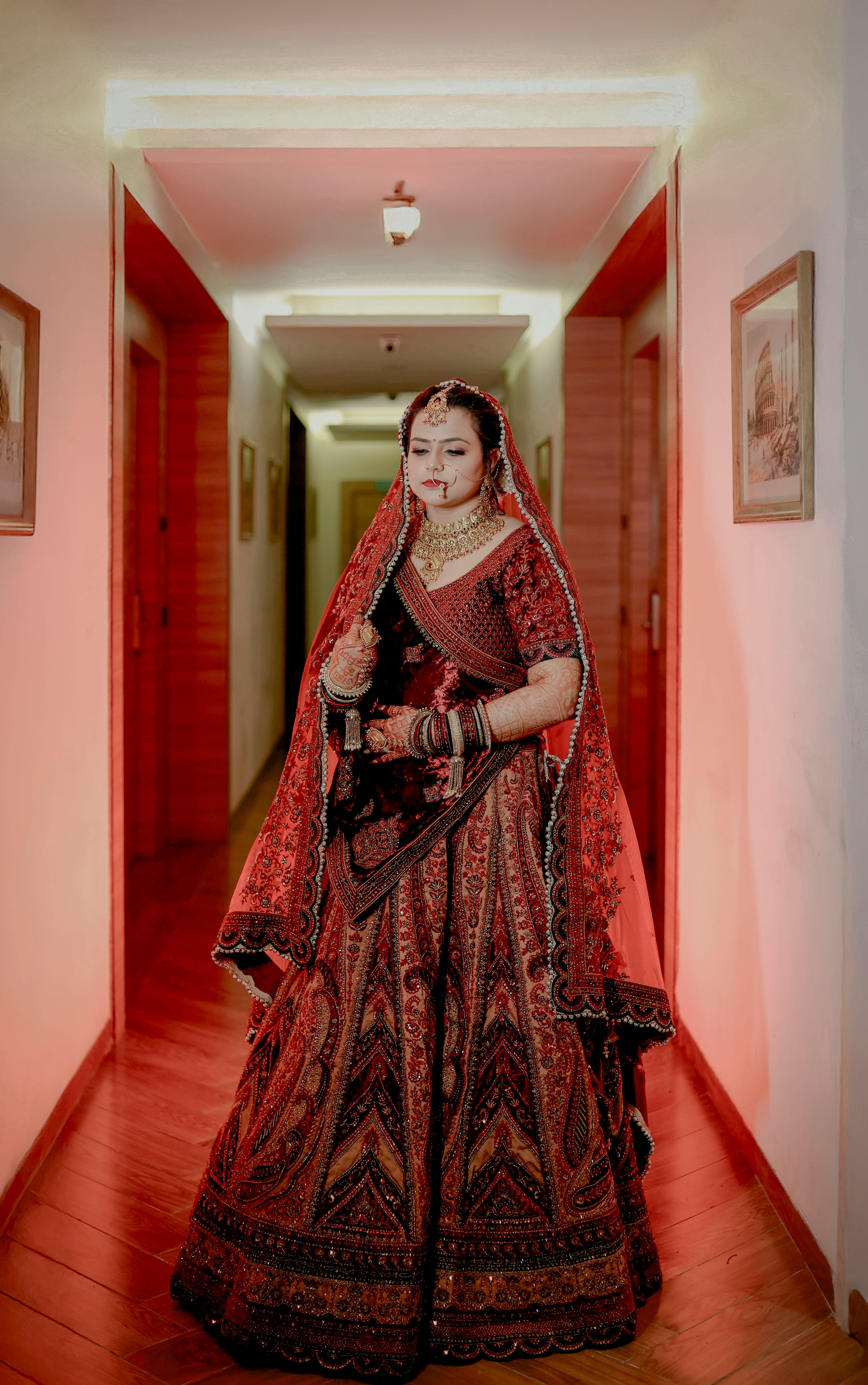 De franc Foto d'estoc gratuïta de ambientació interior, bellesa femenina, bellesa nupcial Foto d'estoc