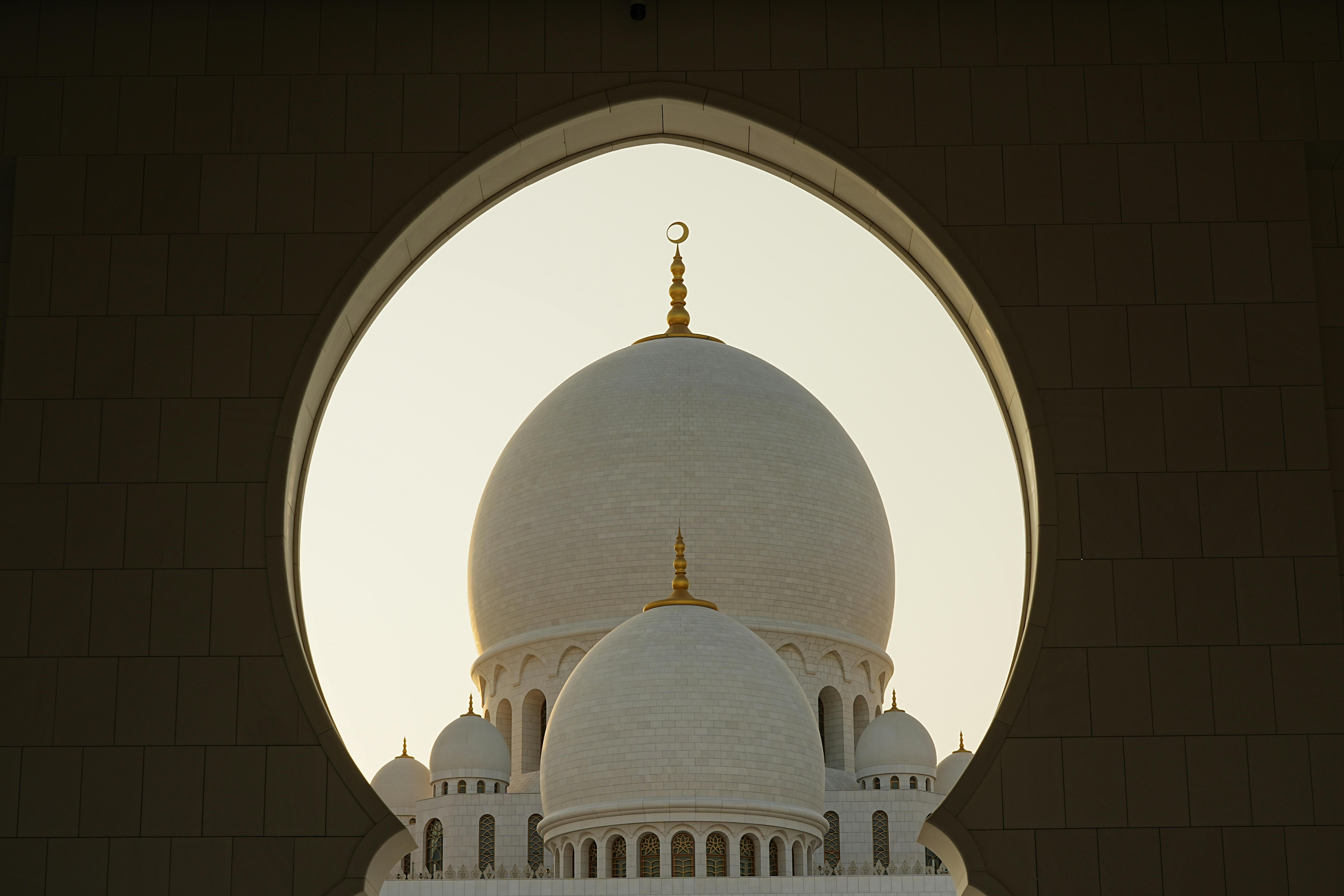 Emiratos Árabes Unidos: RSE que apoya innovación social y transición energética responsable