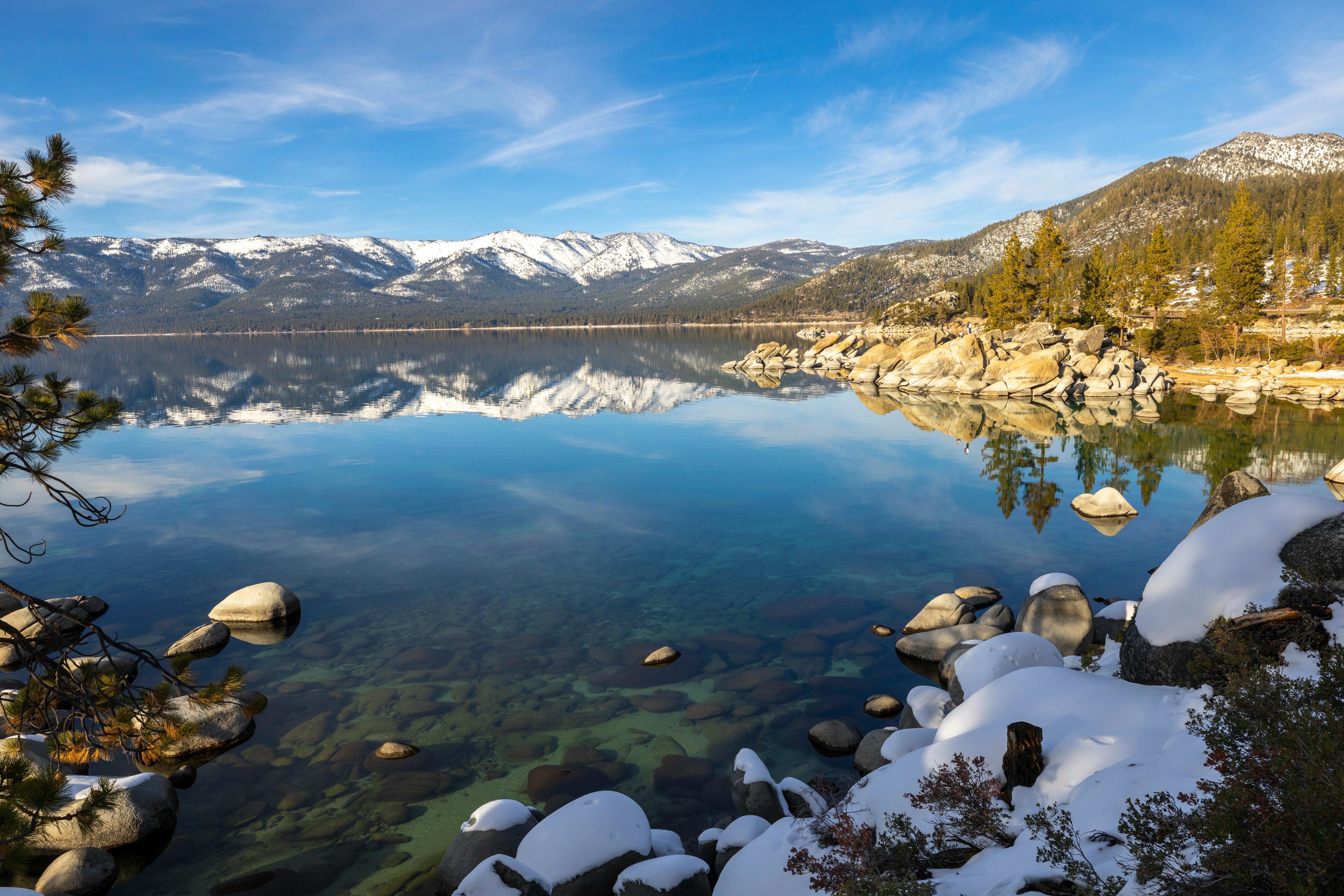 Scenic Winter Landscape of Lake Tahoe · Free Stock Photo