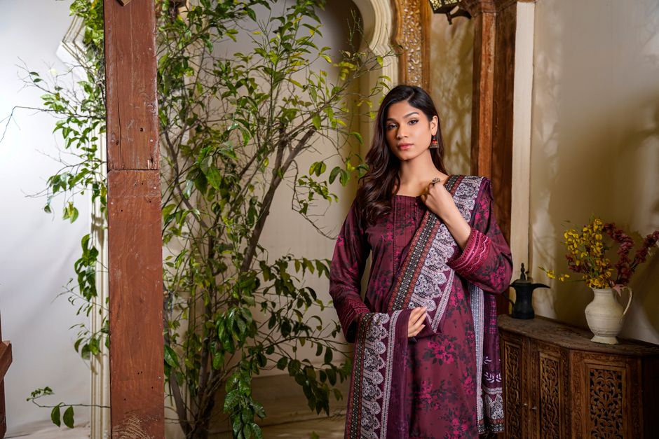 ladies dresses Pakistan