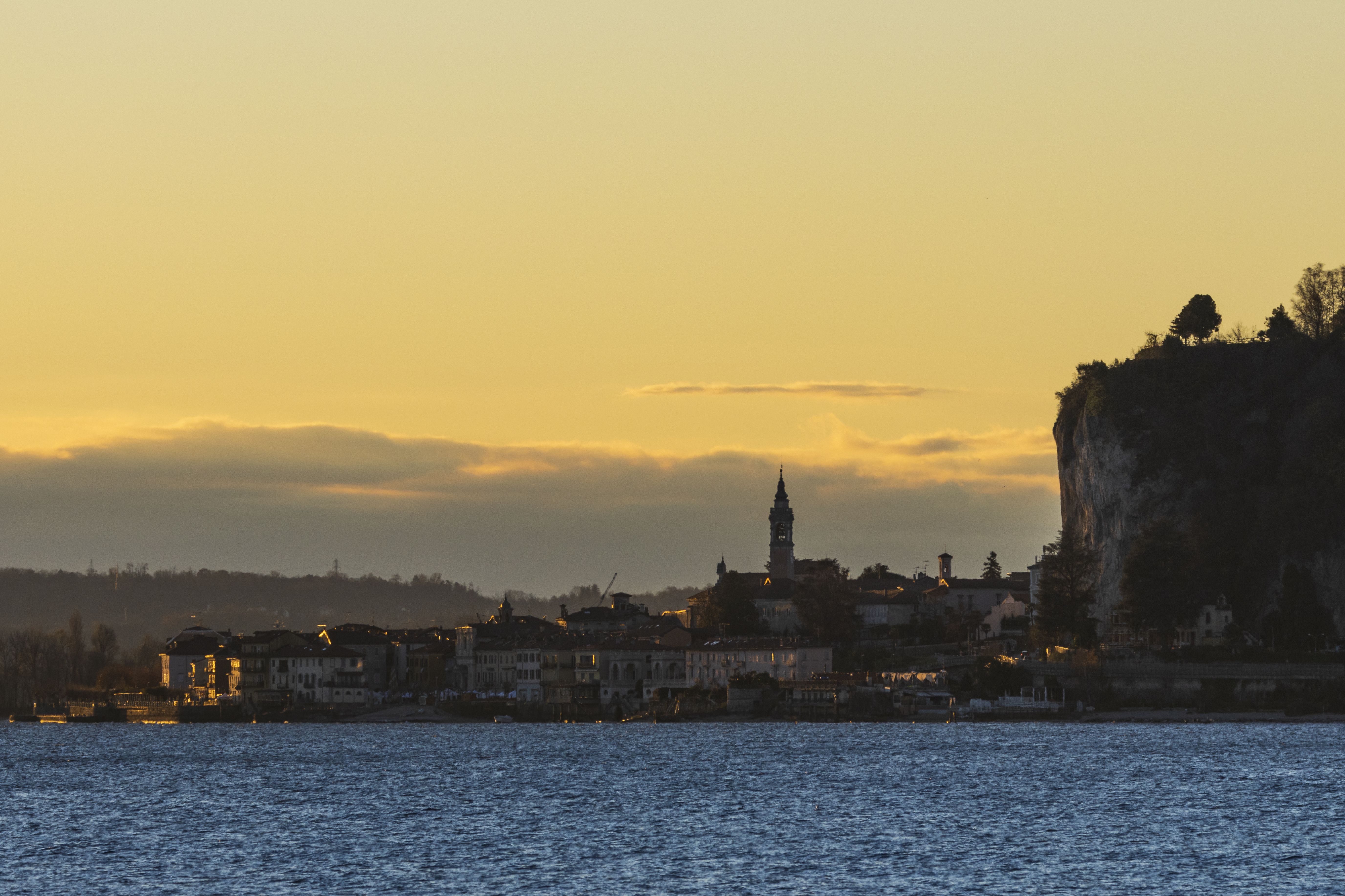 Scenic Evening View of Coastal Italian Townscape · Free Stock Photo