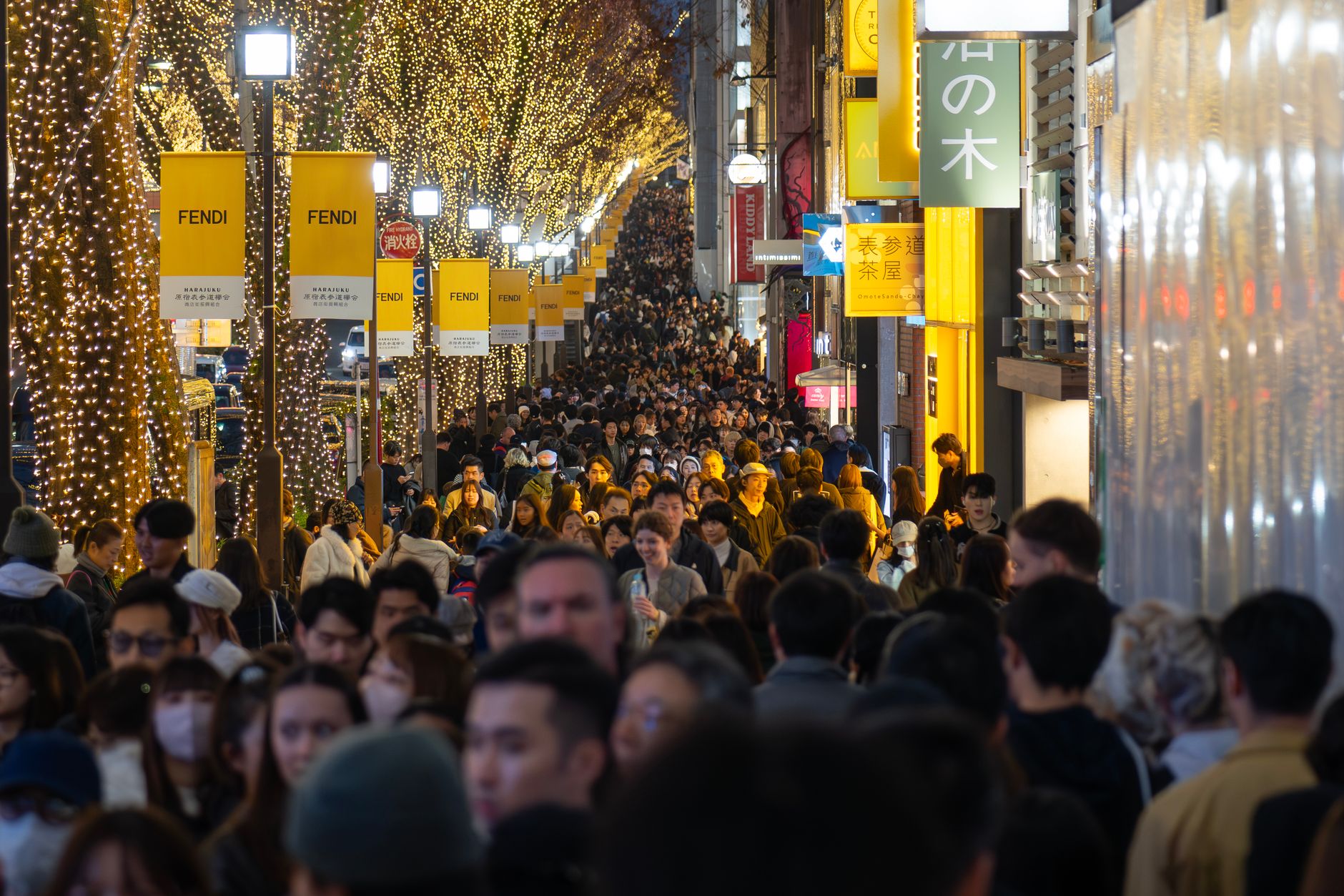 冬の渋谷・代々木エリアの深夜の混雑 사진 3