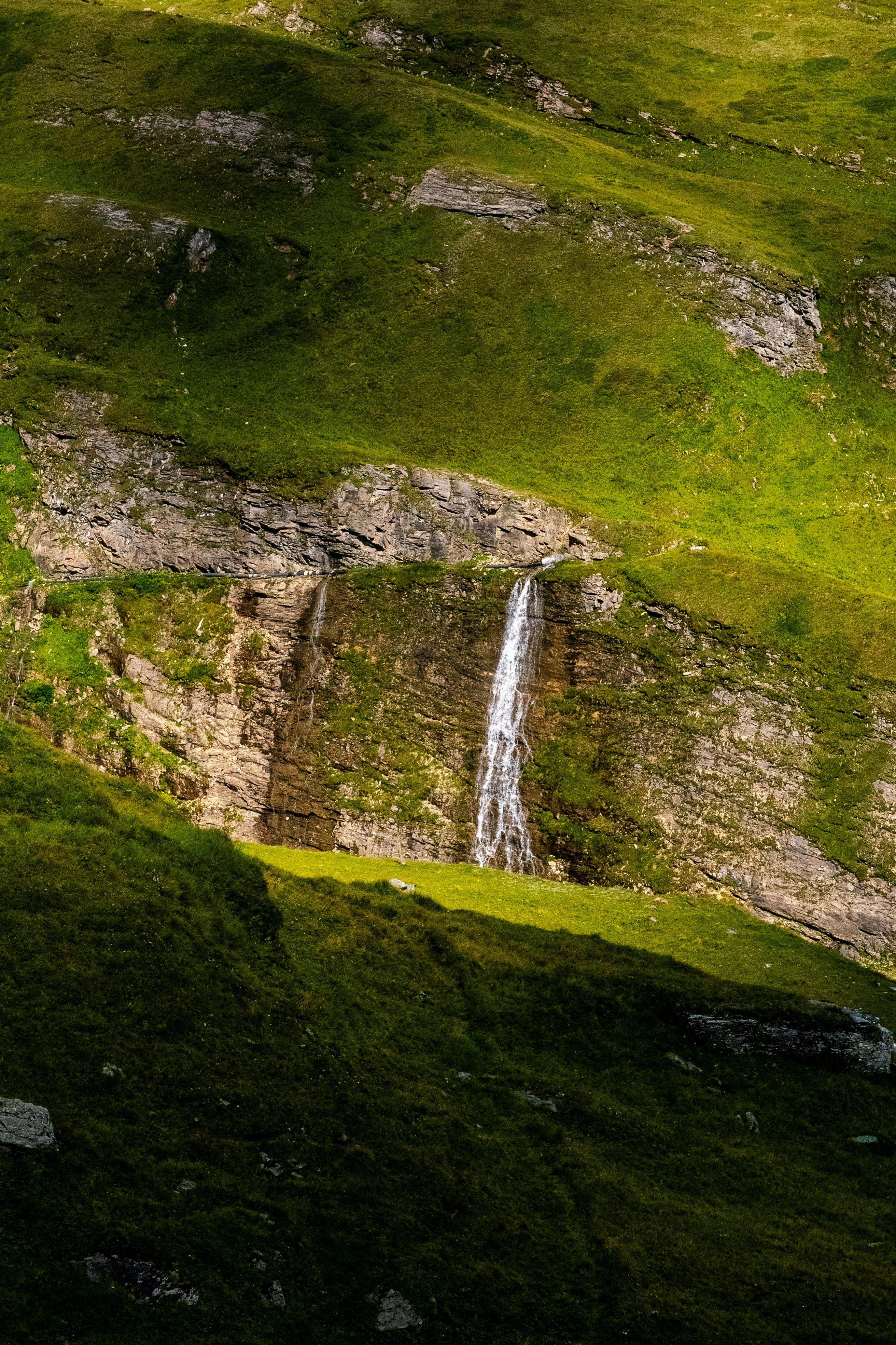 Free stock photo of beautiful waterfall, majestic waterfall