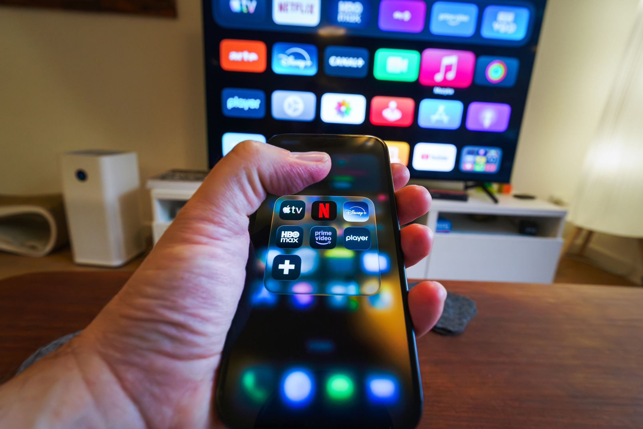 Téléviseur 4K Ultra HD pour streaming IPTV France Smart X2