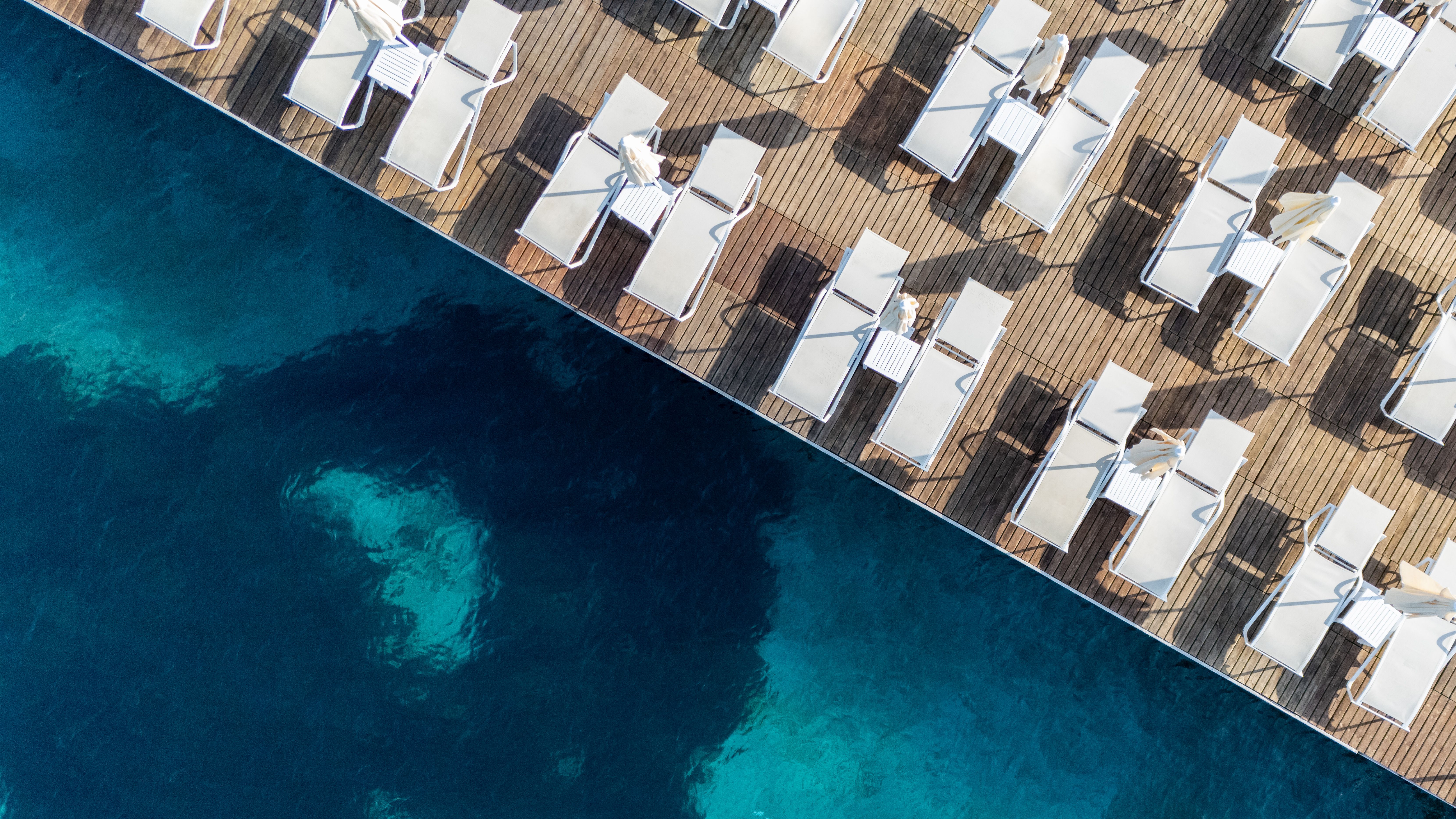 15 Best Beach Clubs in Mallorca for 2026: Chic Vibes, DJs & Sun-Kissed Luxury