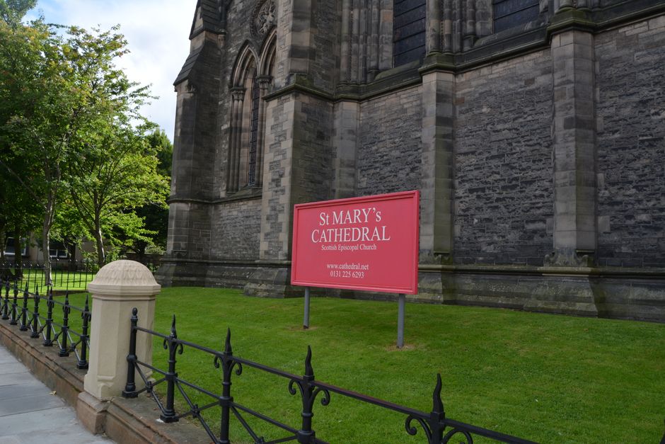 Edinburgh, Scotland - Color analysis services and seasonal color consultation location