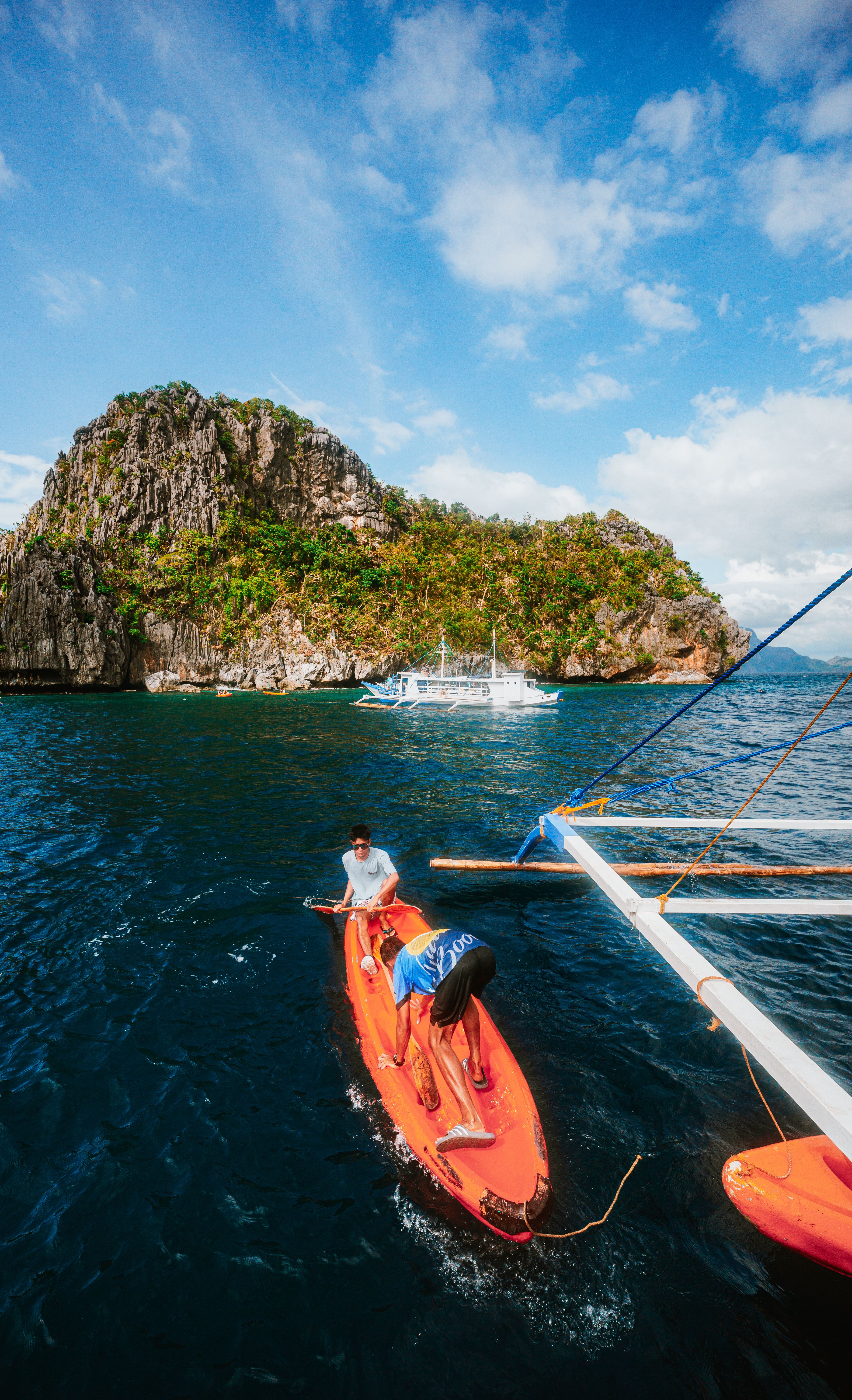 Kayaking Adventure Near Tropical Island · Free Stock Photo