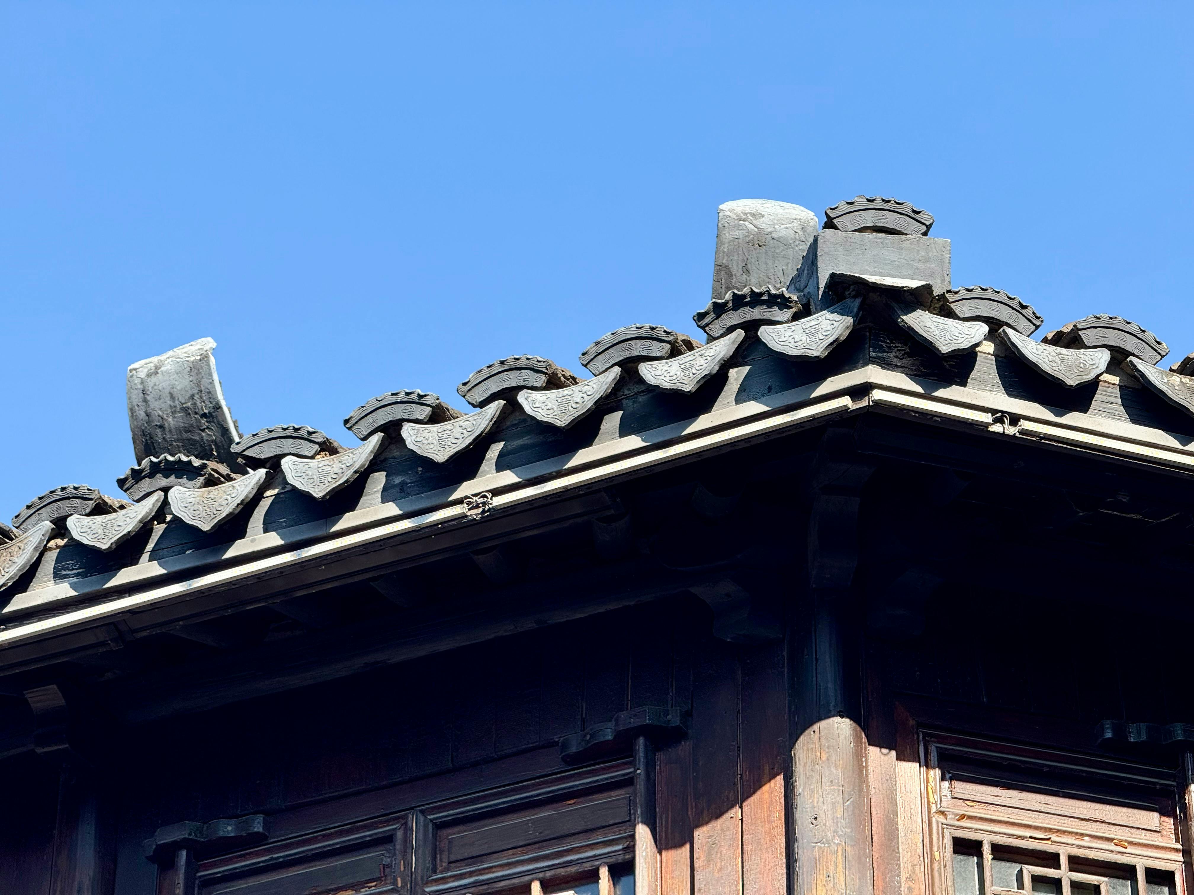 Why choose roof replacement?