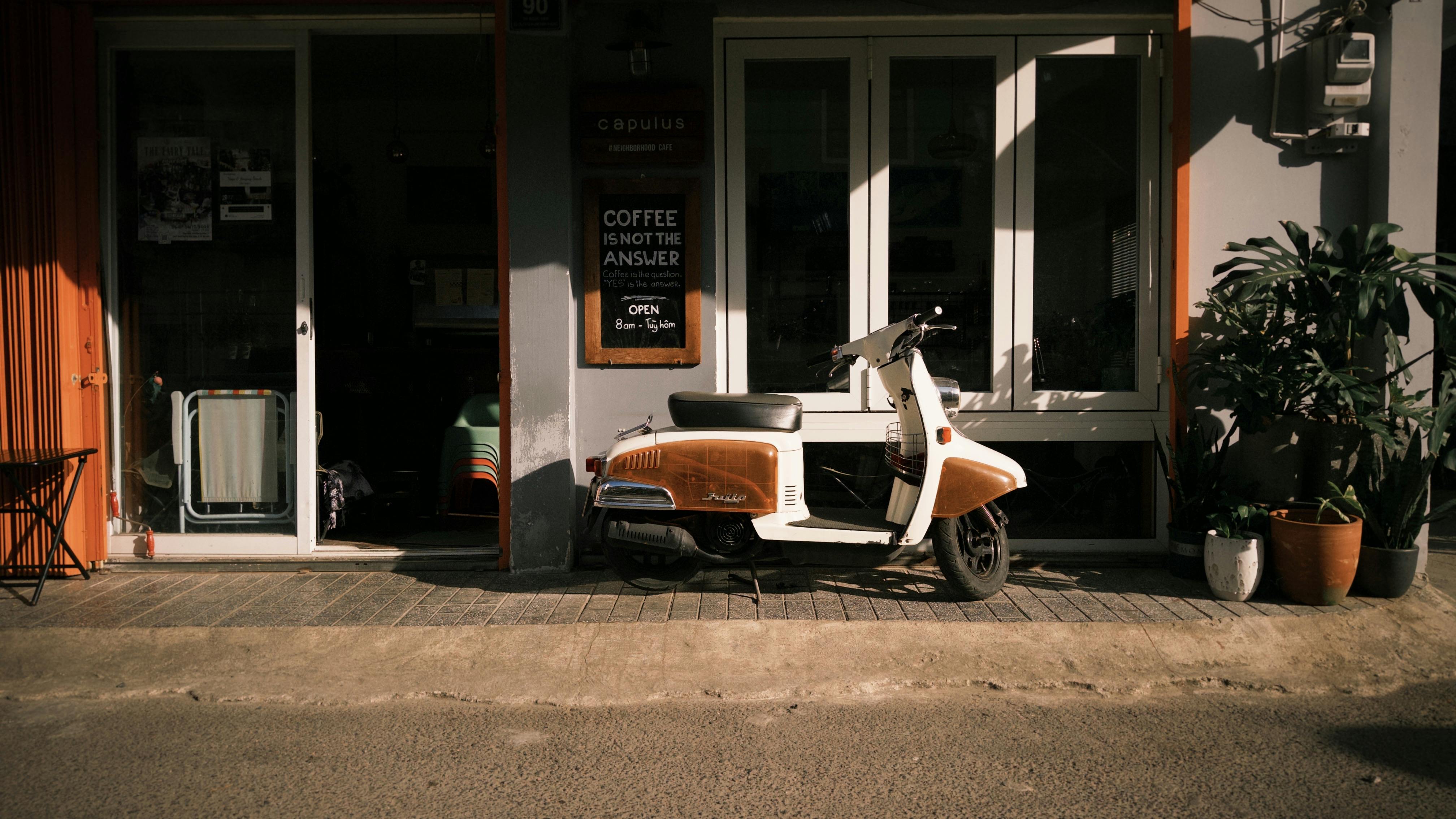 ContiScoot: over 30 Tire Sizes for Urban Mobility and Everyday Commuting — Photo by mino on Pexels
