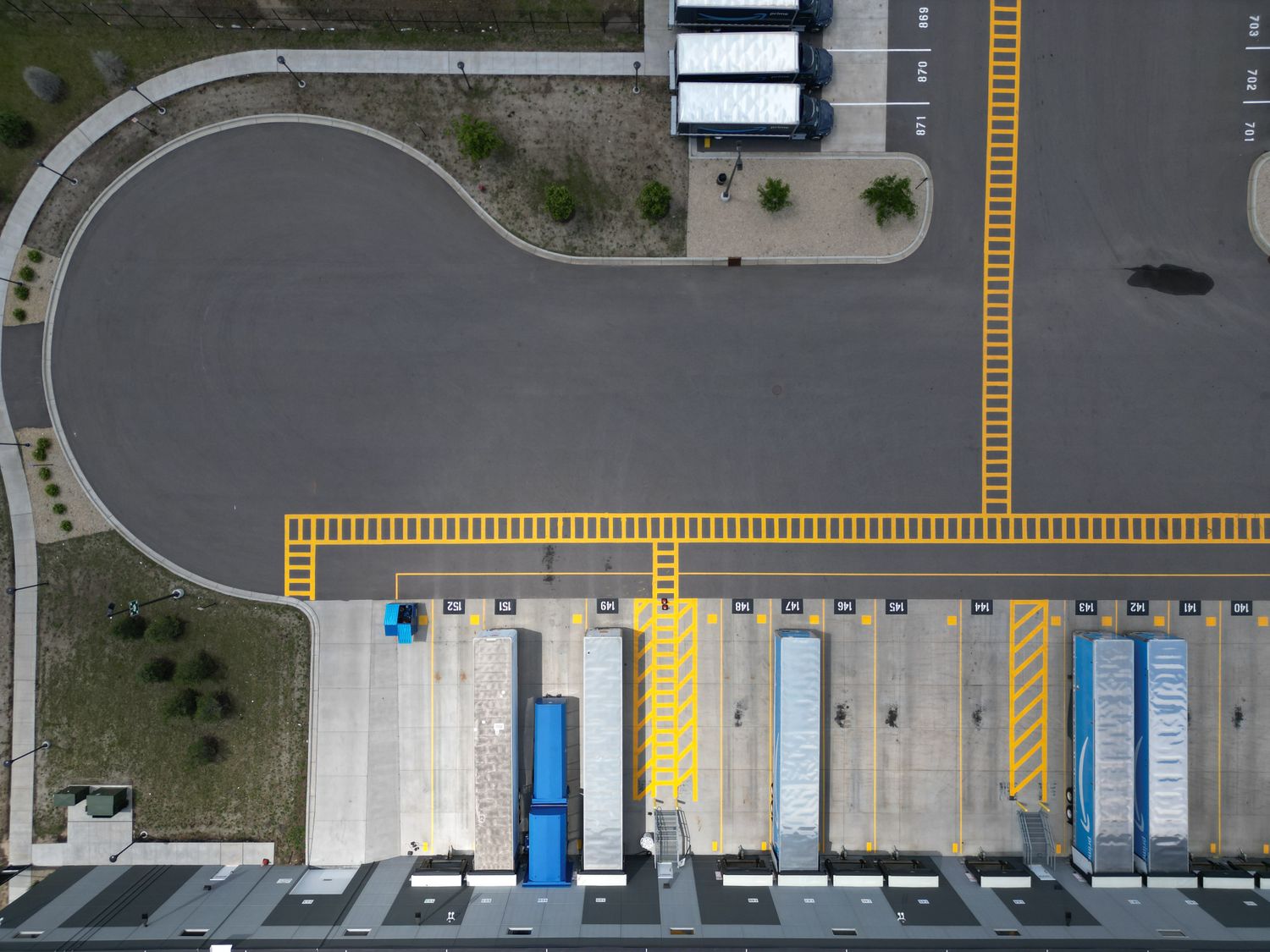 Loading dock