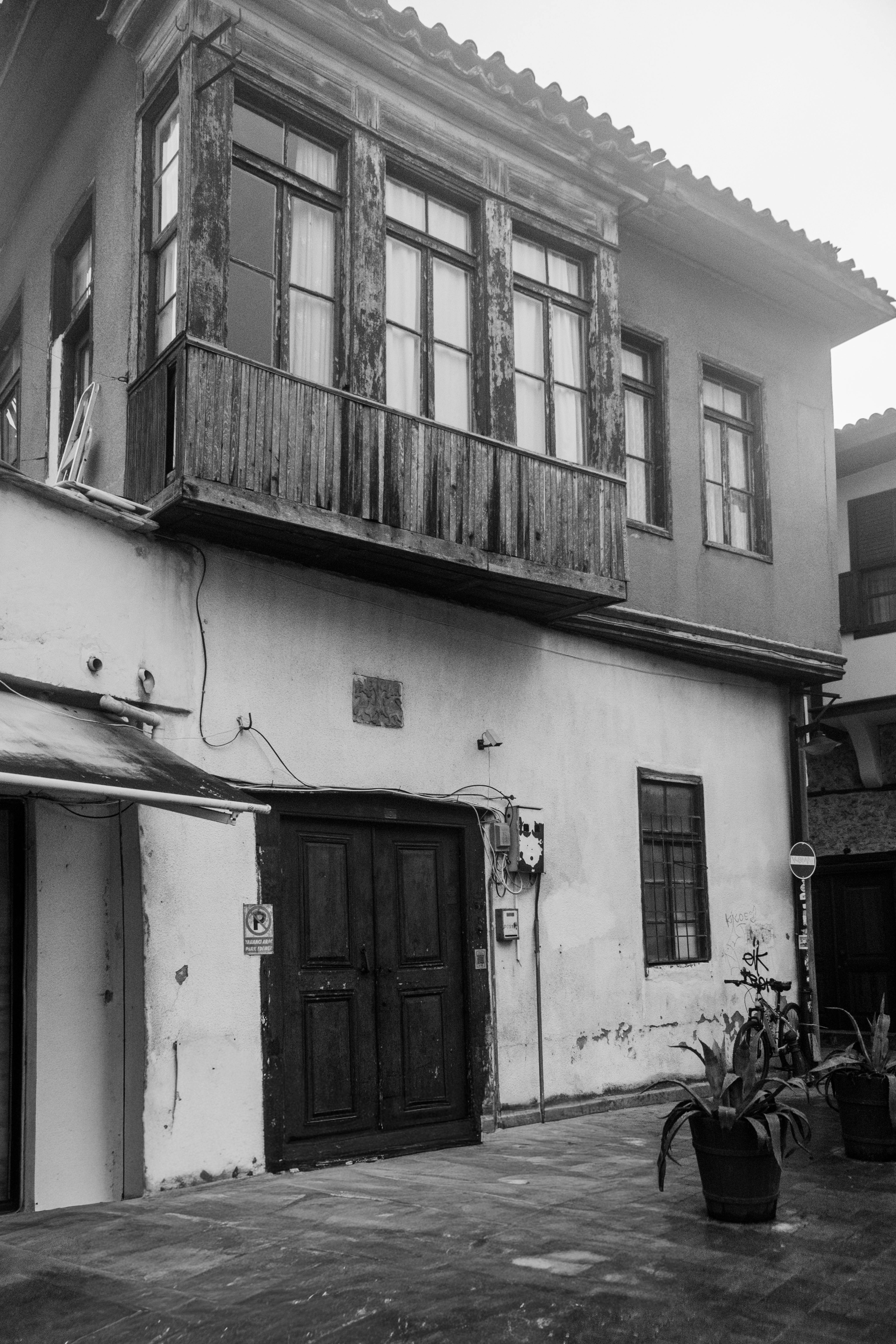 Old Boilers, Sagging Floors