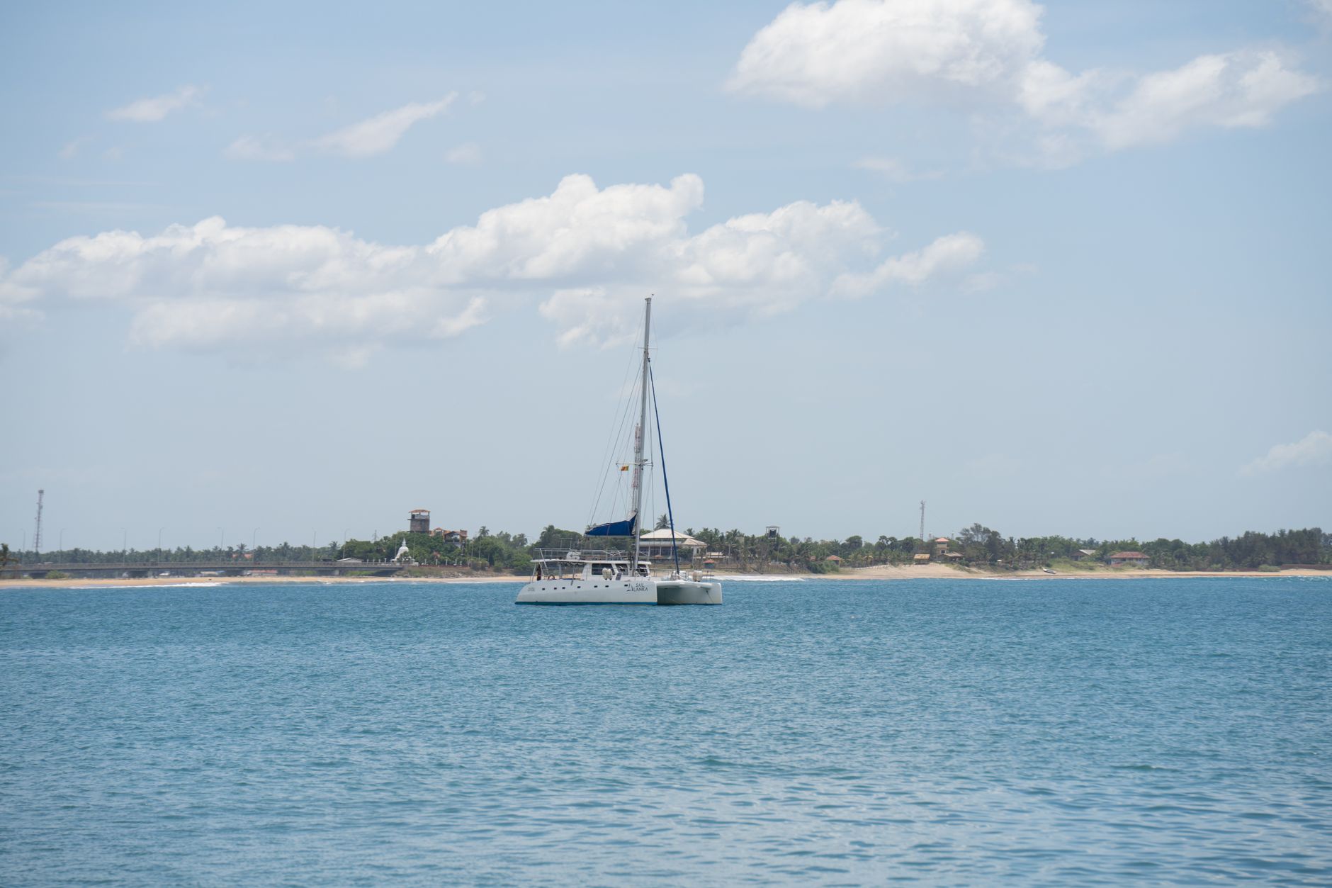 Hotel Catamaran Sri Lanka: Where to Stay Afloat