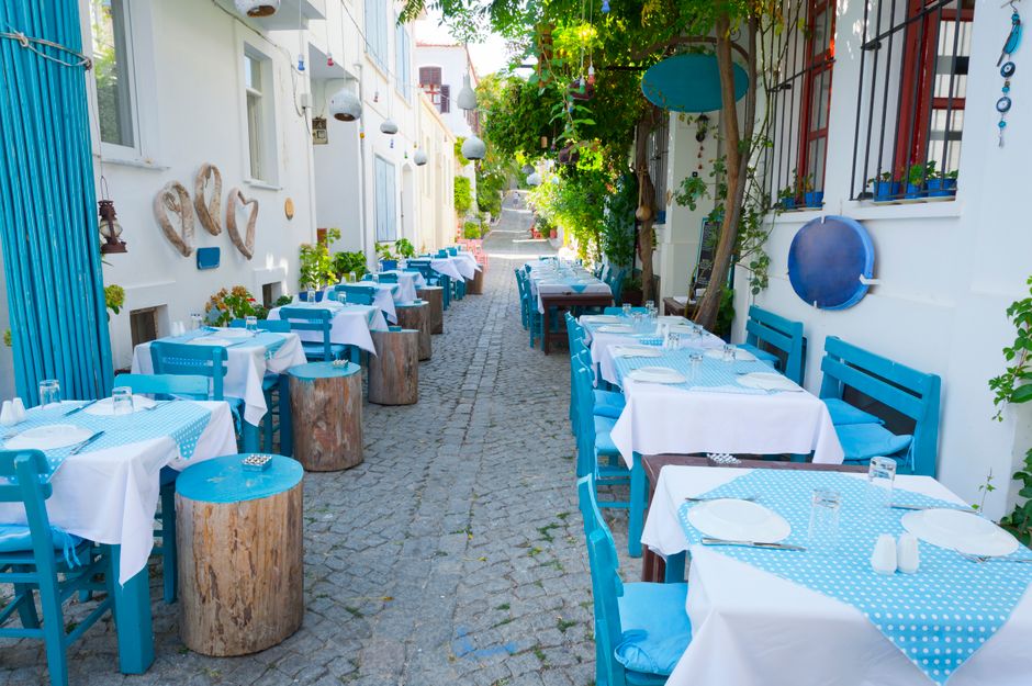 Pernuțe scaun decorative pentru terasă restaurant de pe AI-Horeca.ro — impermeabile și rezistente UV în 12 culori