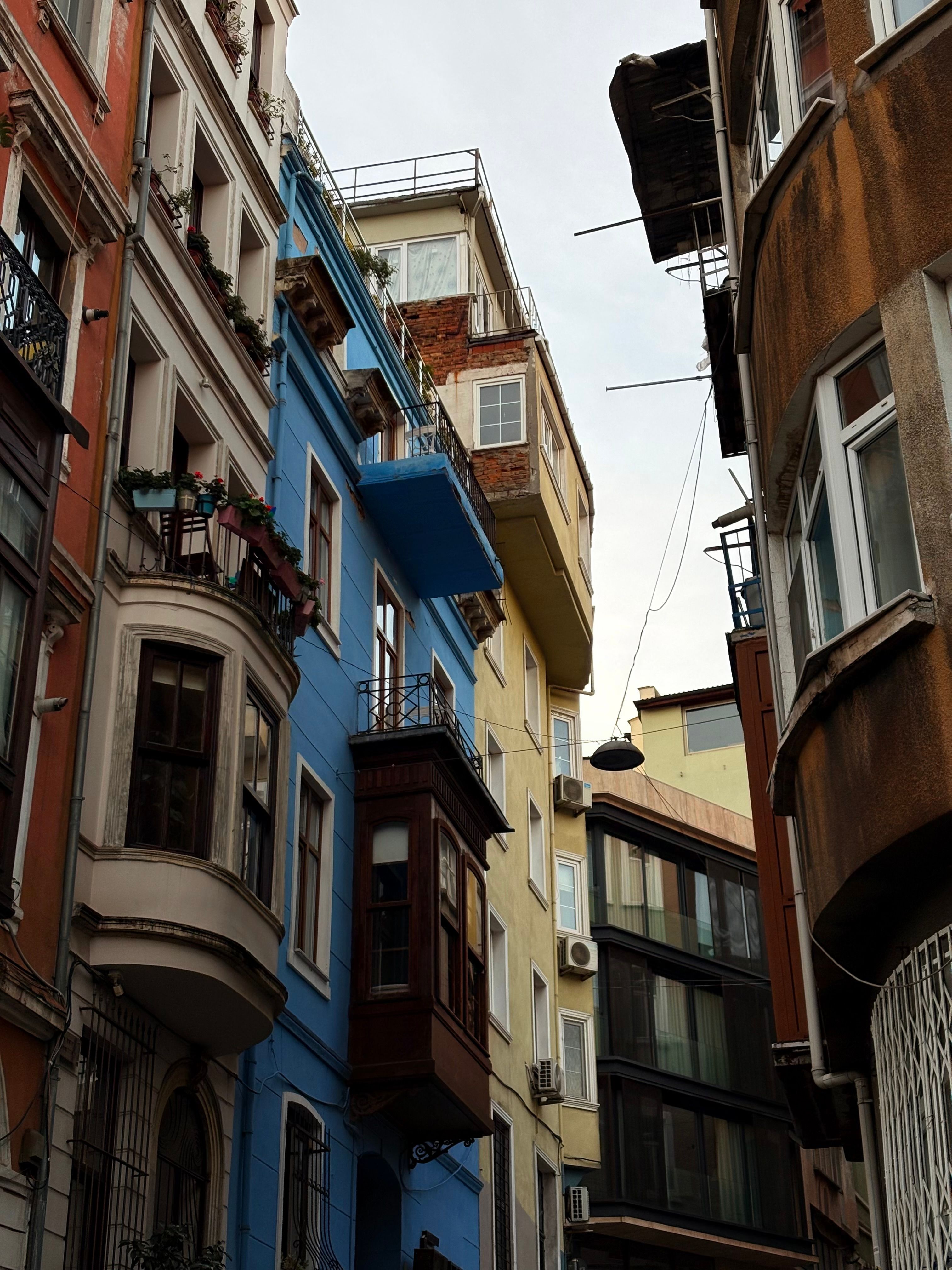 Colorful Historic Buildings in İstanbul · Free Stock Photo
