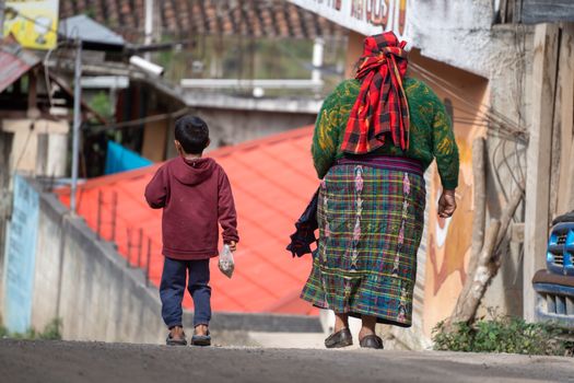 Chichicastenango Thursday/Sunday market — Guatemala