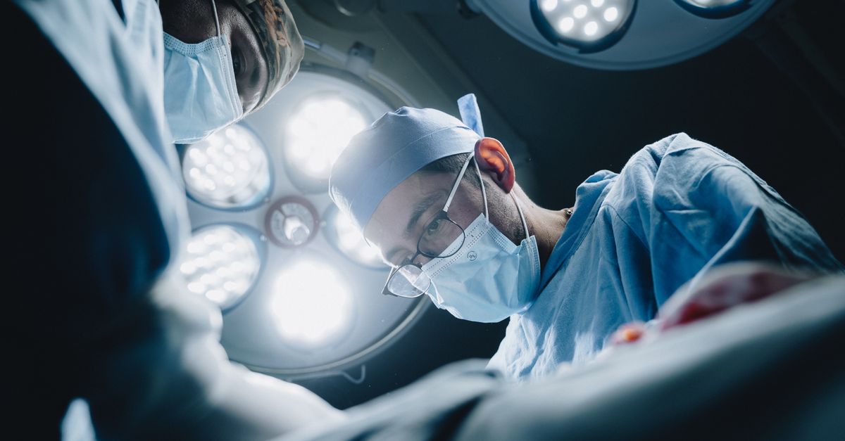 Medtronic Raises 2027 Outlook Amid Surge in Heart Device Demand