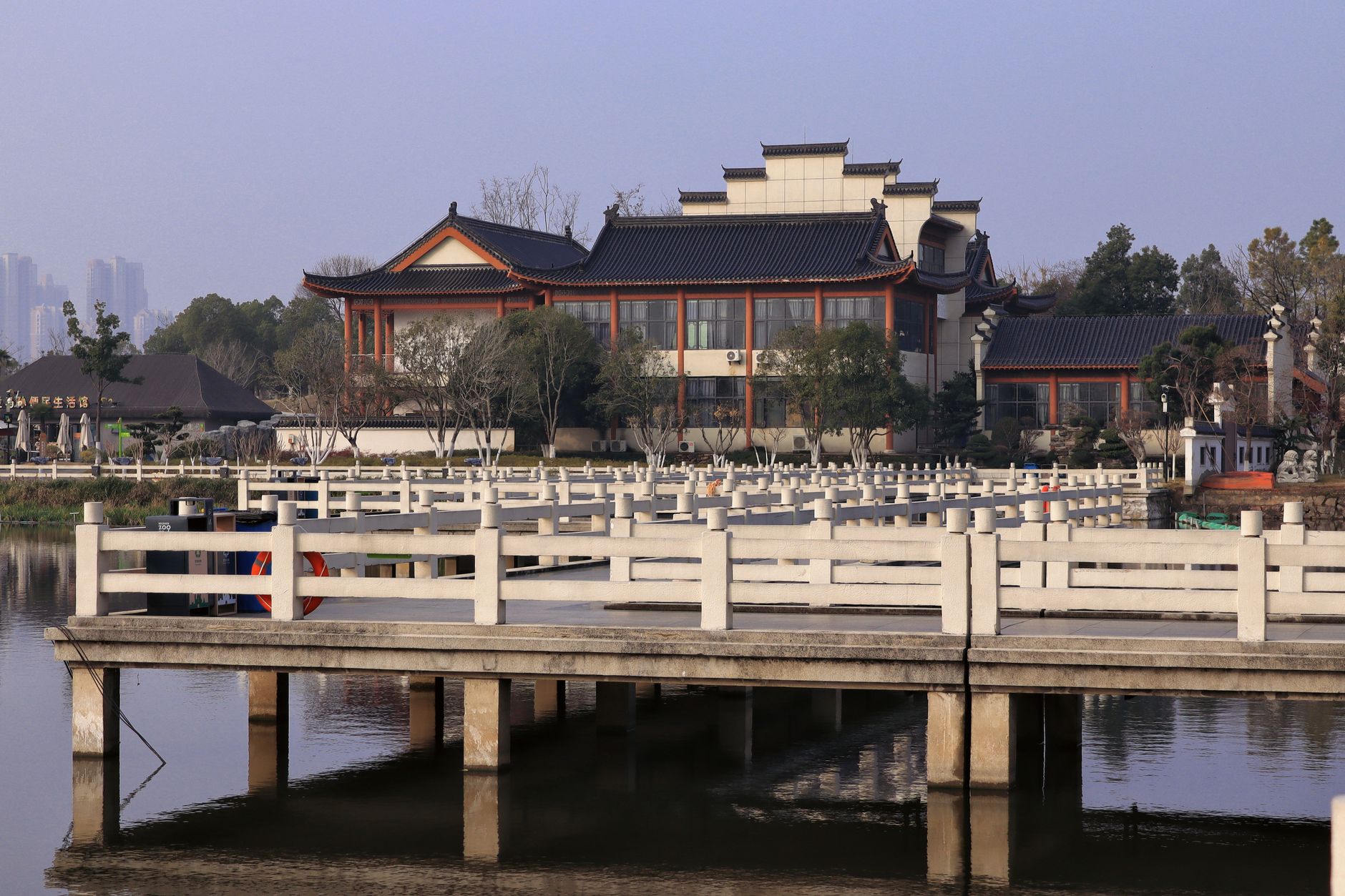 glass cultural pavilion riverside