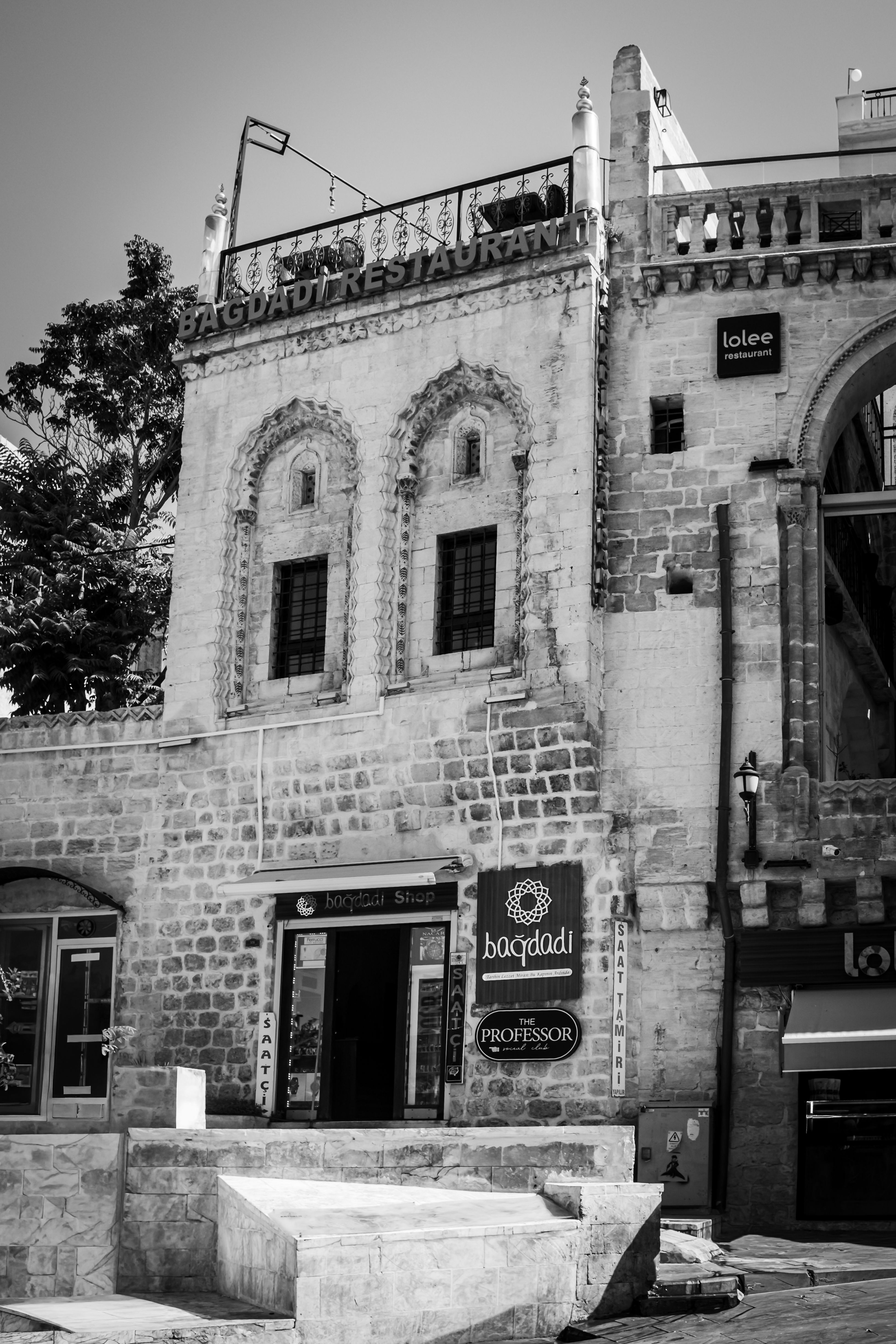 Historic Stone Building with Restored Facade · Free Stock Photo