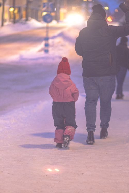 Free Child in winter Stock Photo