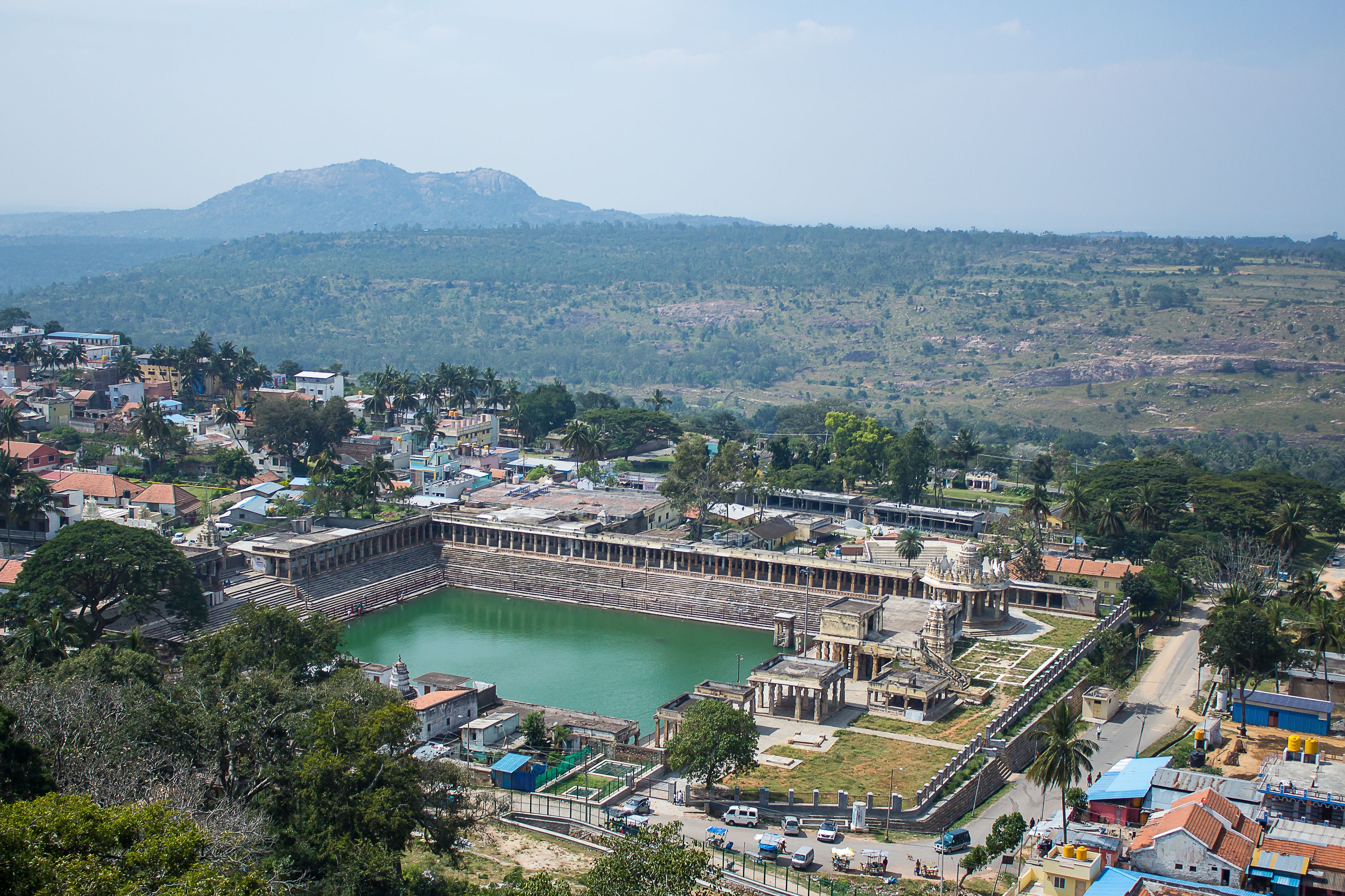 Where to Eat in Murudeshwar: Local Food Guide
