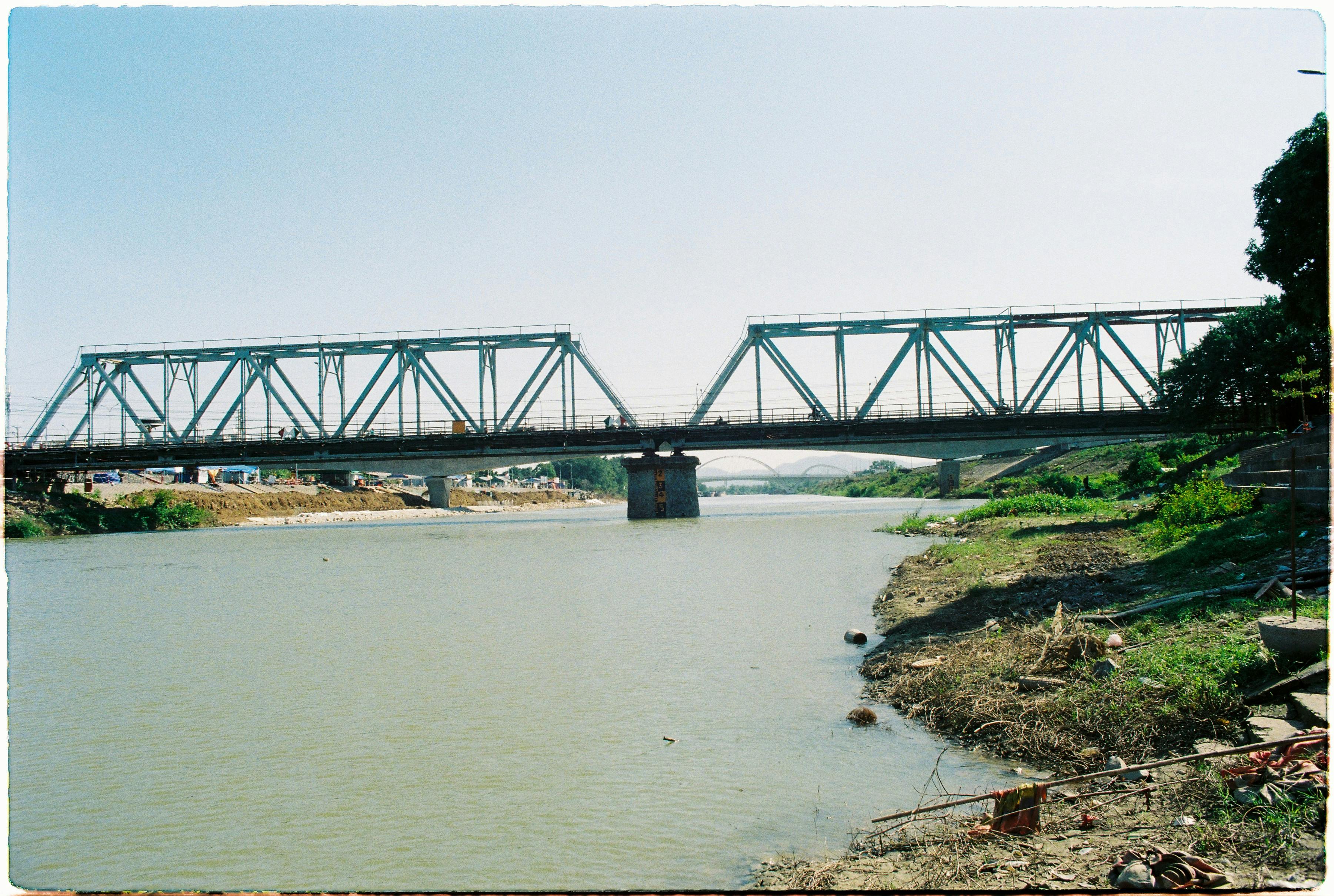 Illustration — le pont de la rivière kwai