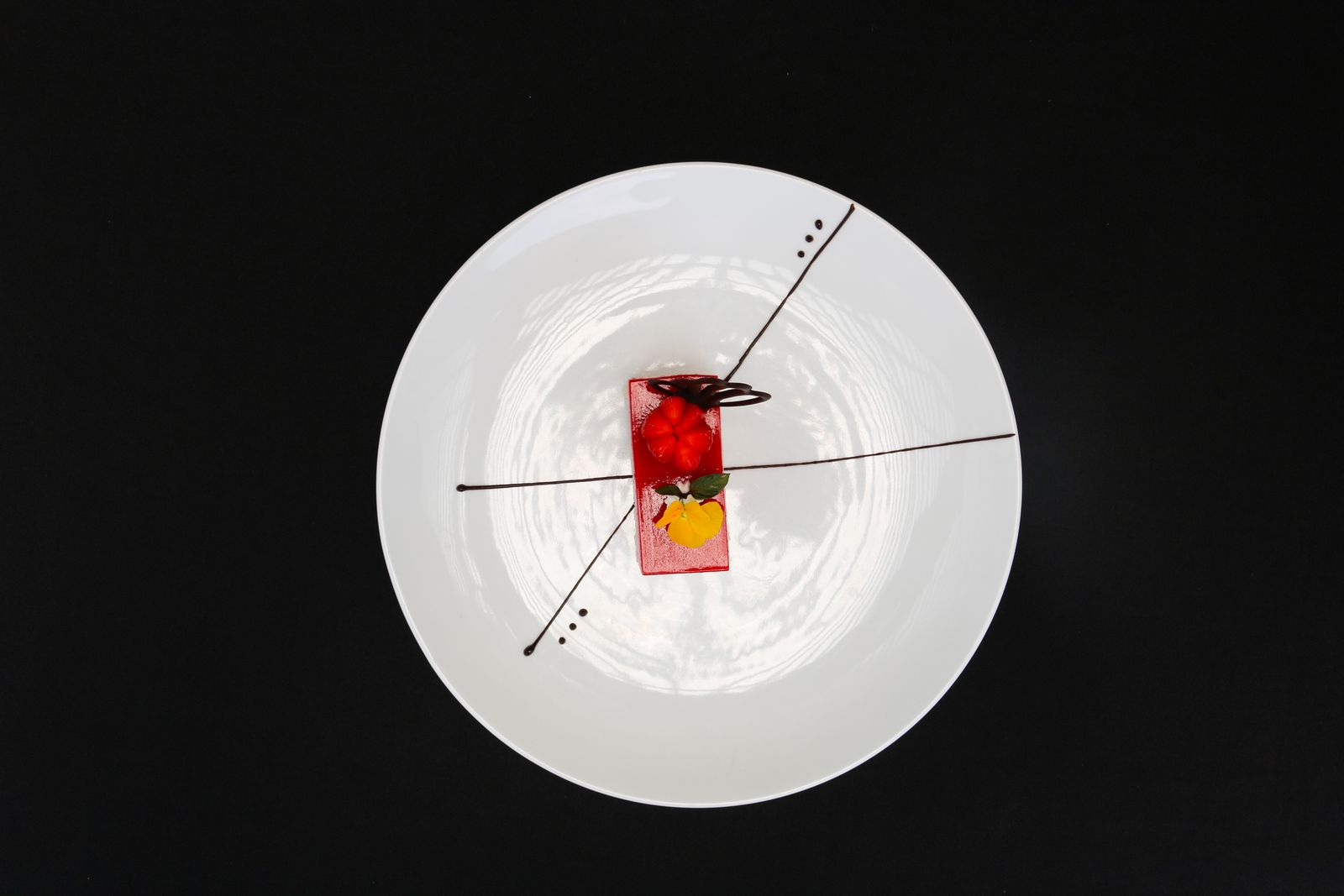 Restaurant dining and food service — Pest Season Call Spikes: Managing Pest Control Call Volume