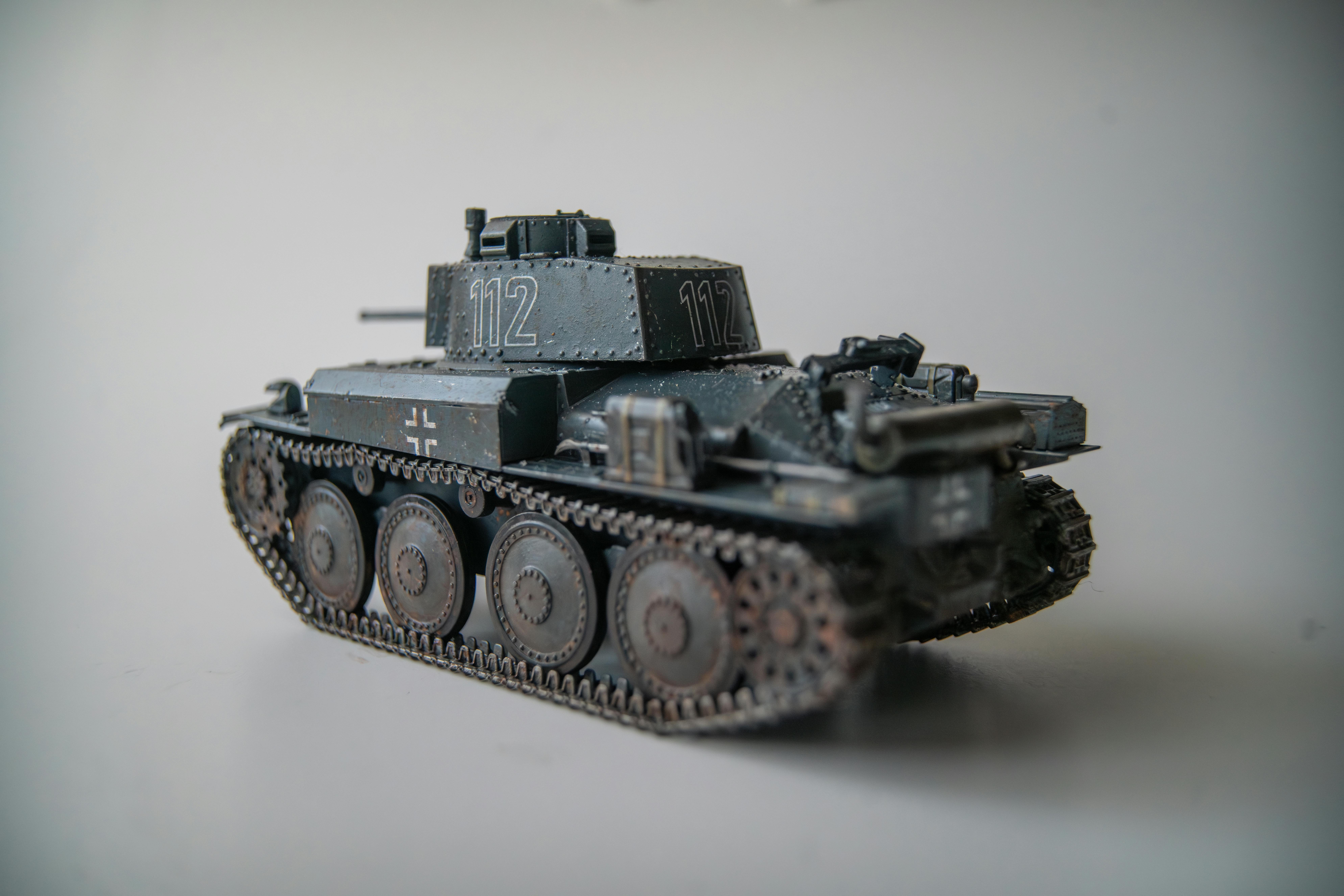 Gratuit Photo en gros plan d'une maquette détaillée de char allemand de la Seconde Guerre mondiale, idéale pour les amateurs de modélisme. Photos