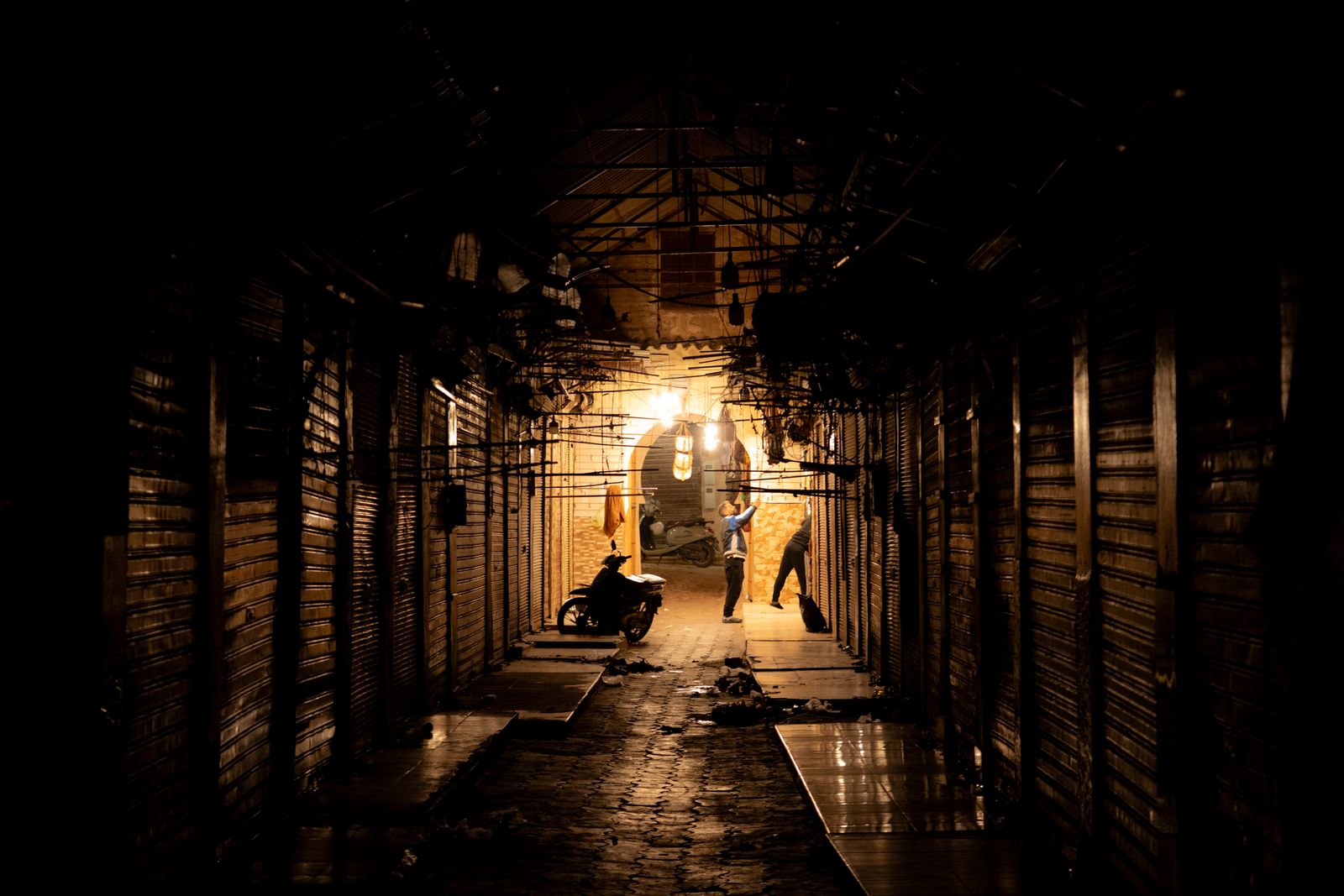 These lanes are closed to cars, so expect to navigate on foot once you pass through a gate.
