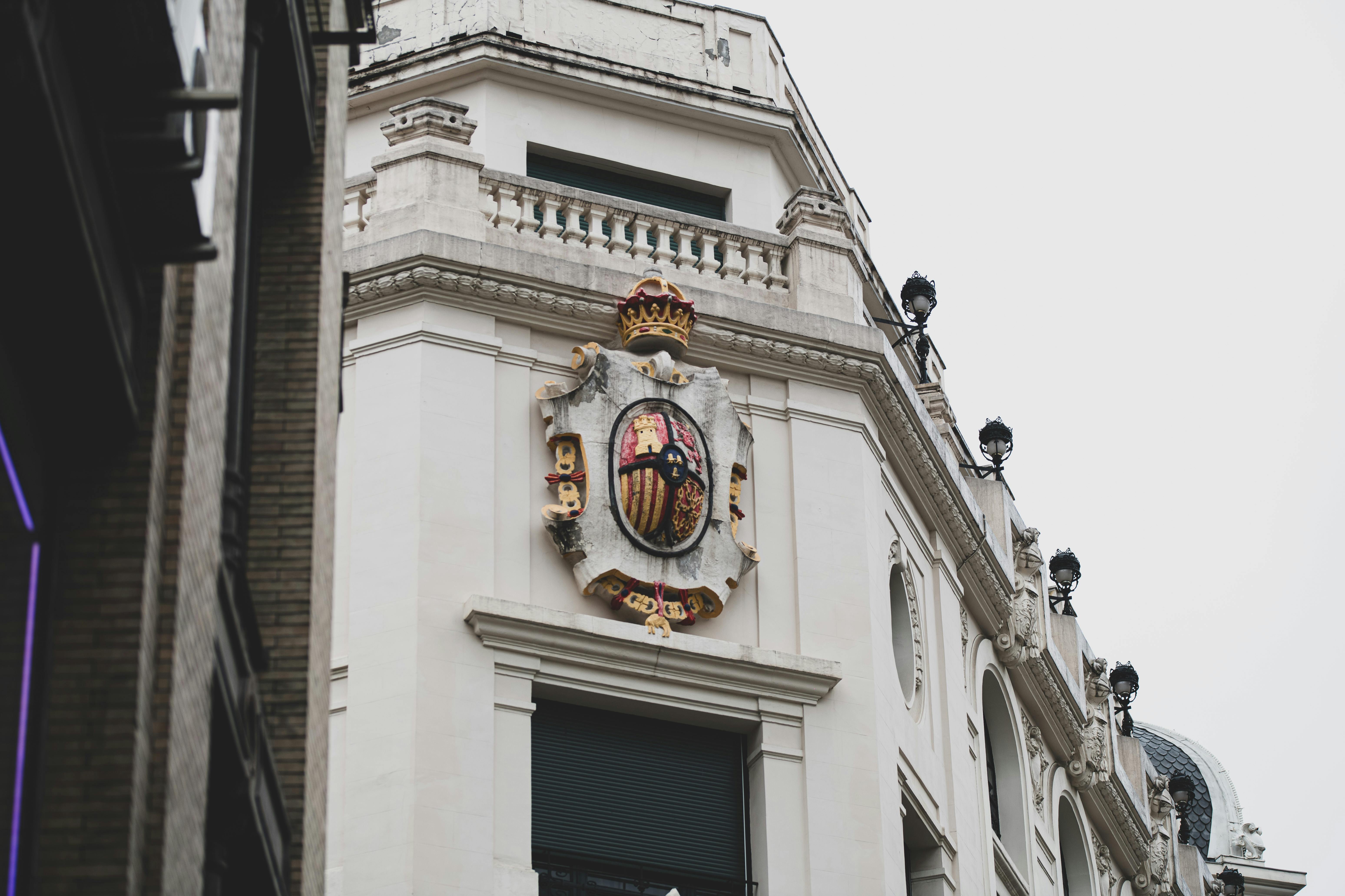 general entertainment authority logo — Photo by Walter Cunha on Pexels