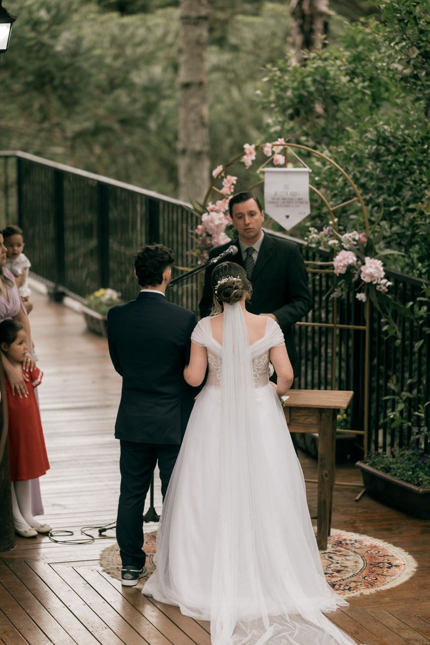 wedding ceremony arch florals