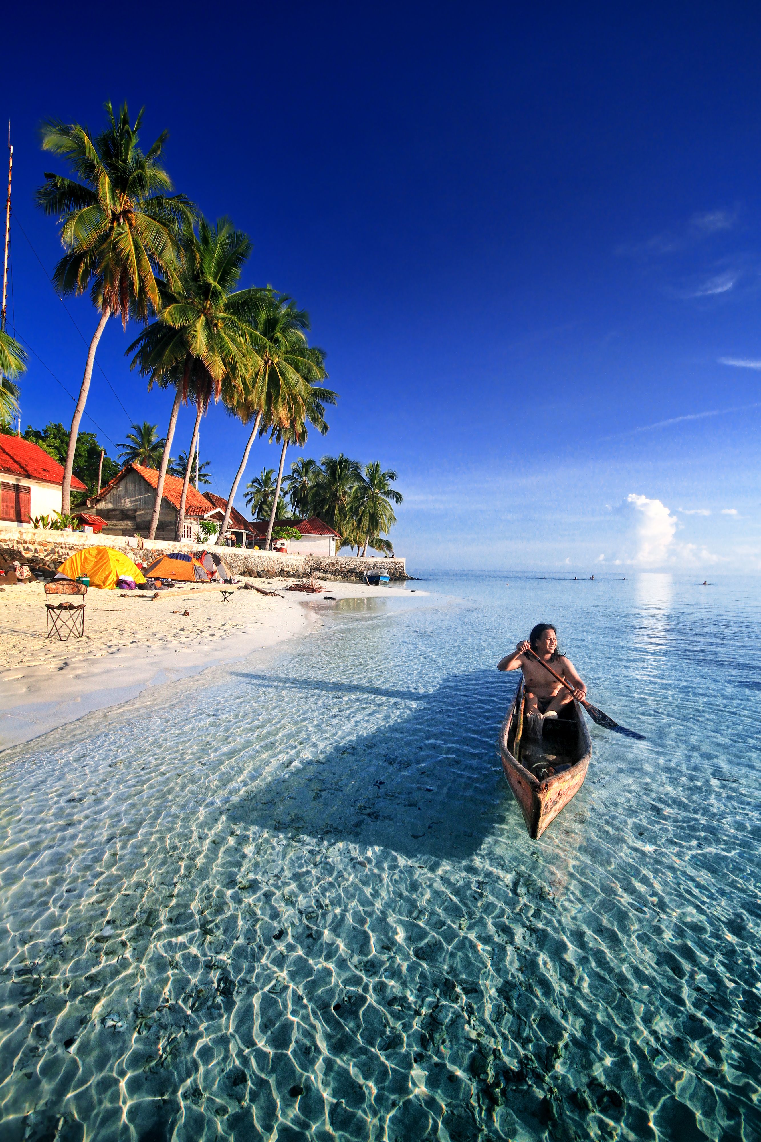 Kayak di laut